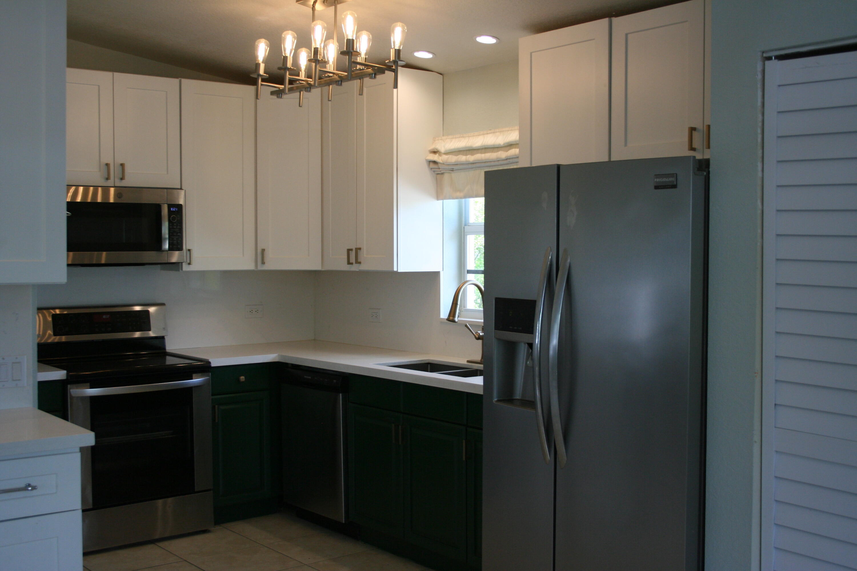 150 Peace Avenue Property Photo 8