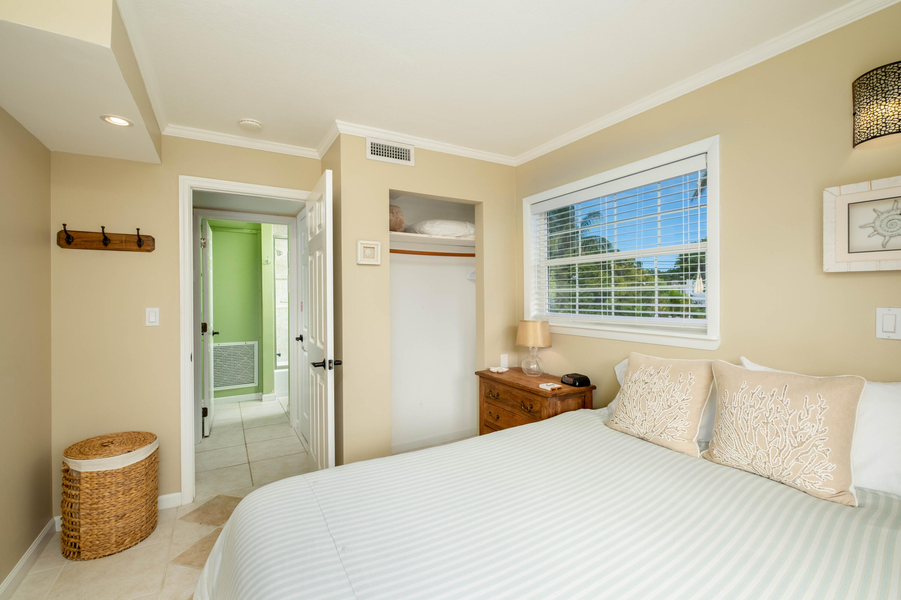 1202 Mockingbird Road Property Photo 17