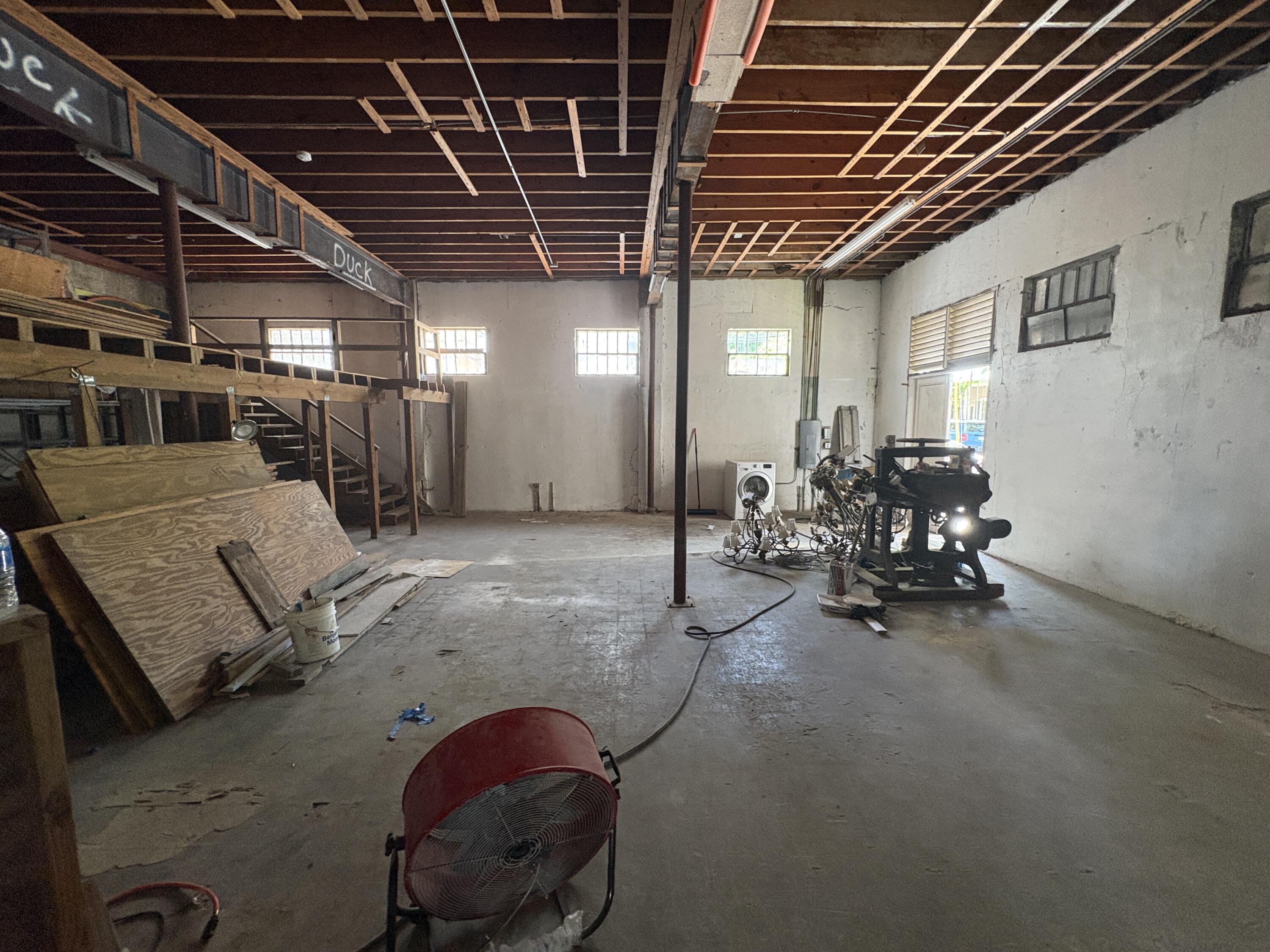 607 Fleming Street Property Photo 3