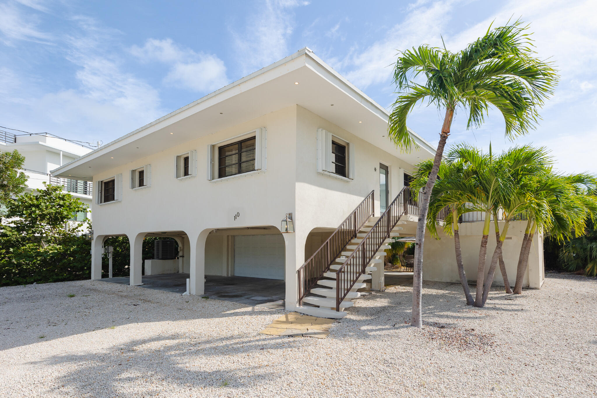 110 S Bahama Drive Property Photo 1