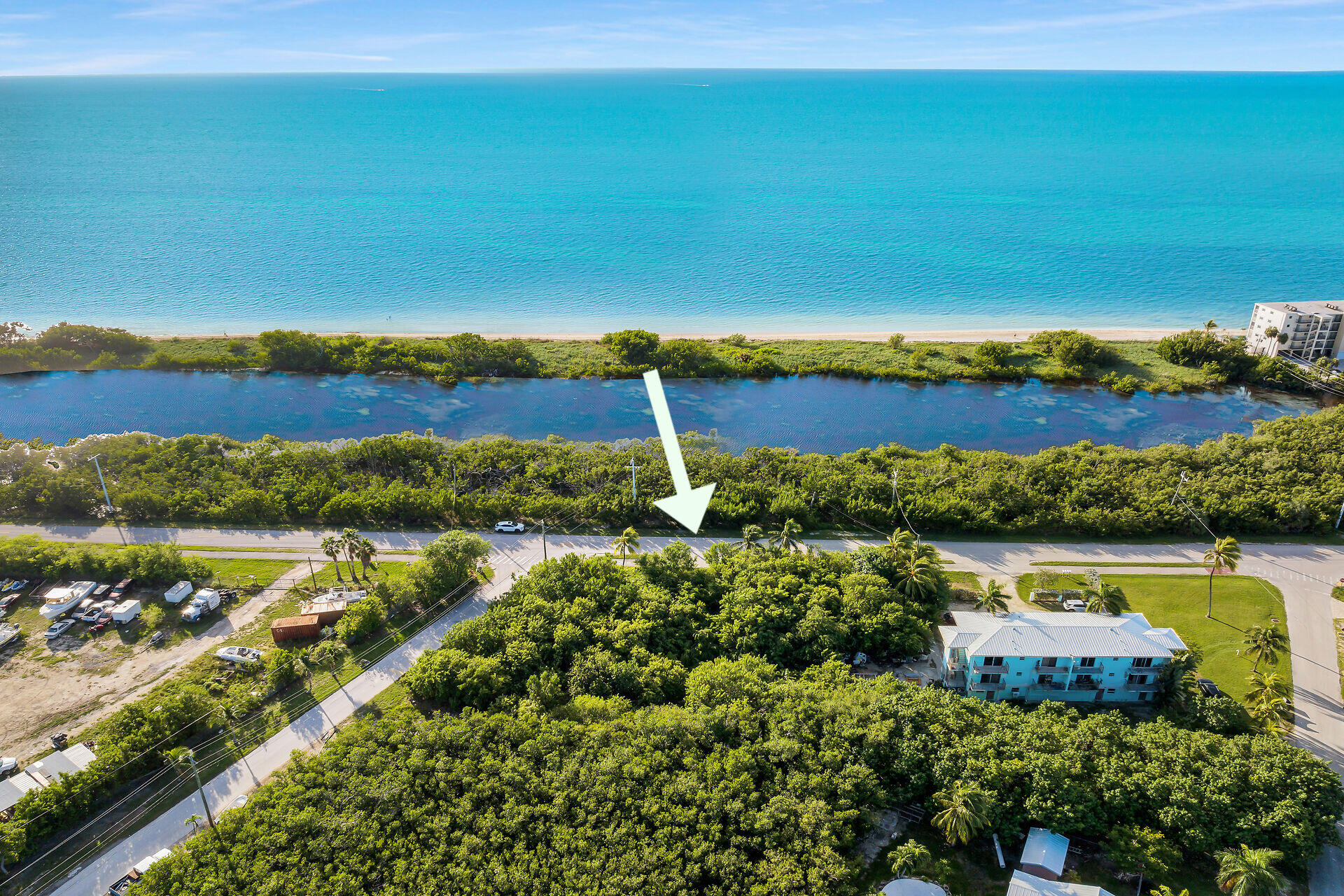 300 Coco Plum Drive Property Photo 3