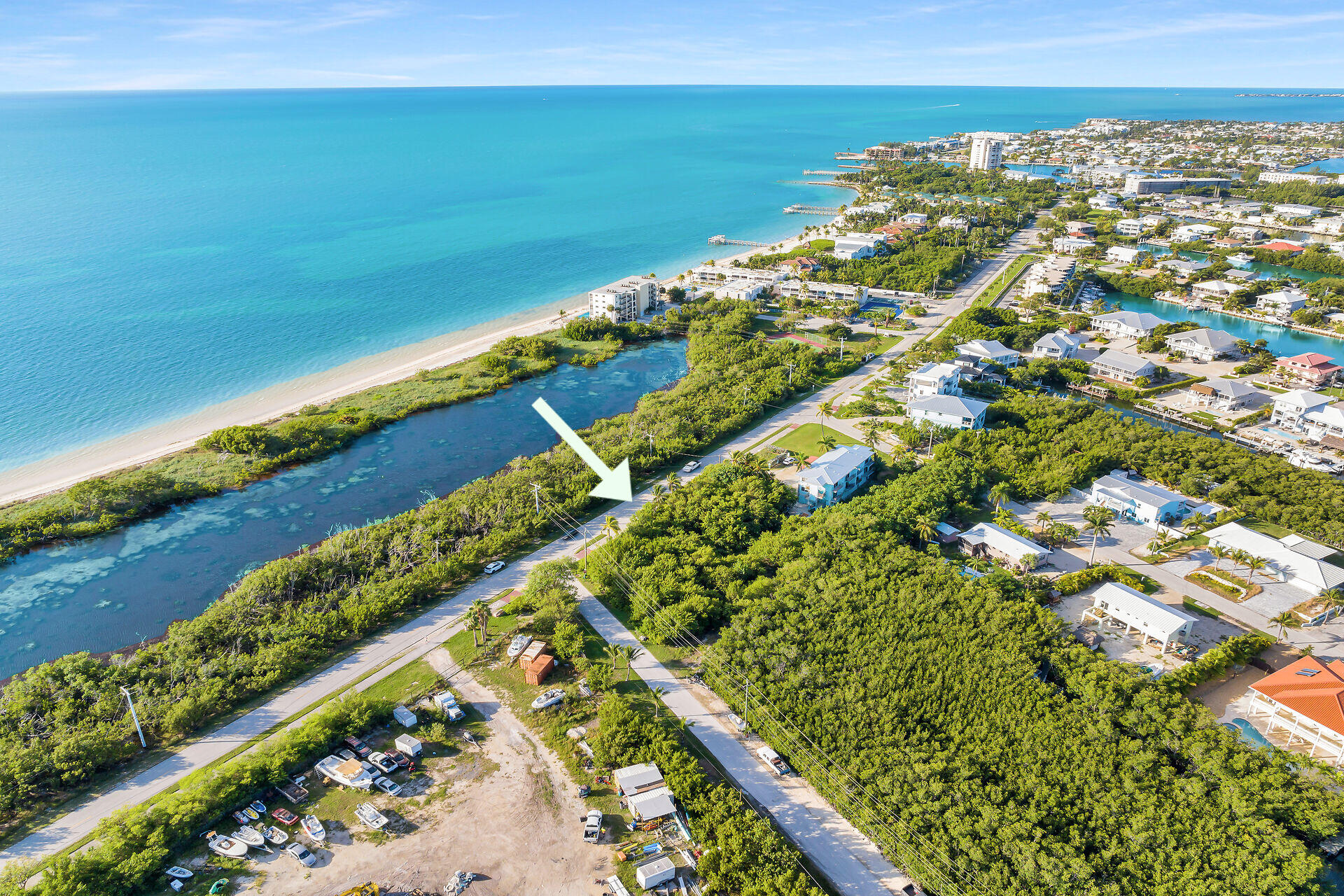 300 Coco Plum Drive Property Photo 6
