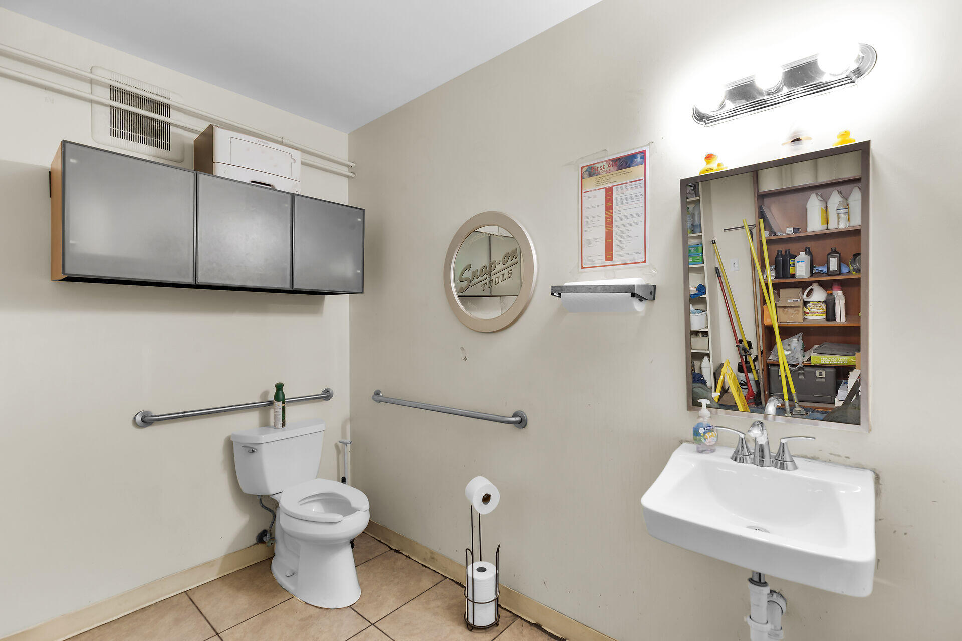 3424 N Roosevelt Boulevard Property Photo 33