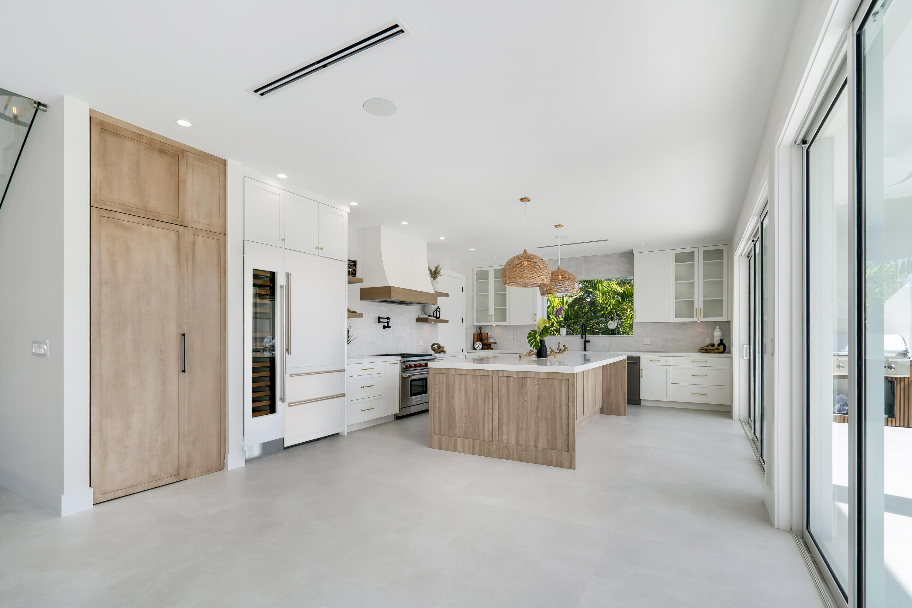 117 Leoni Drive Property Photo 8