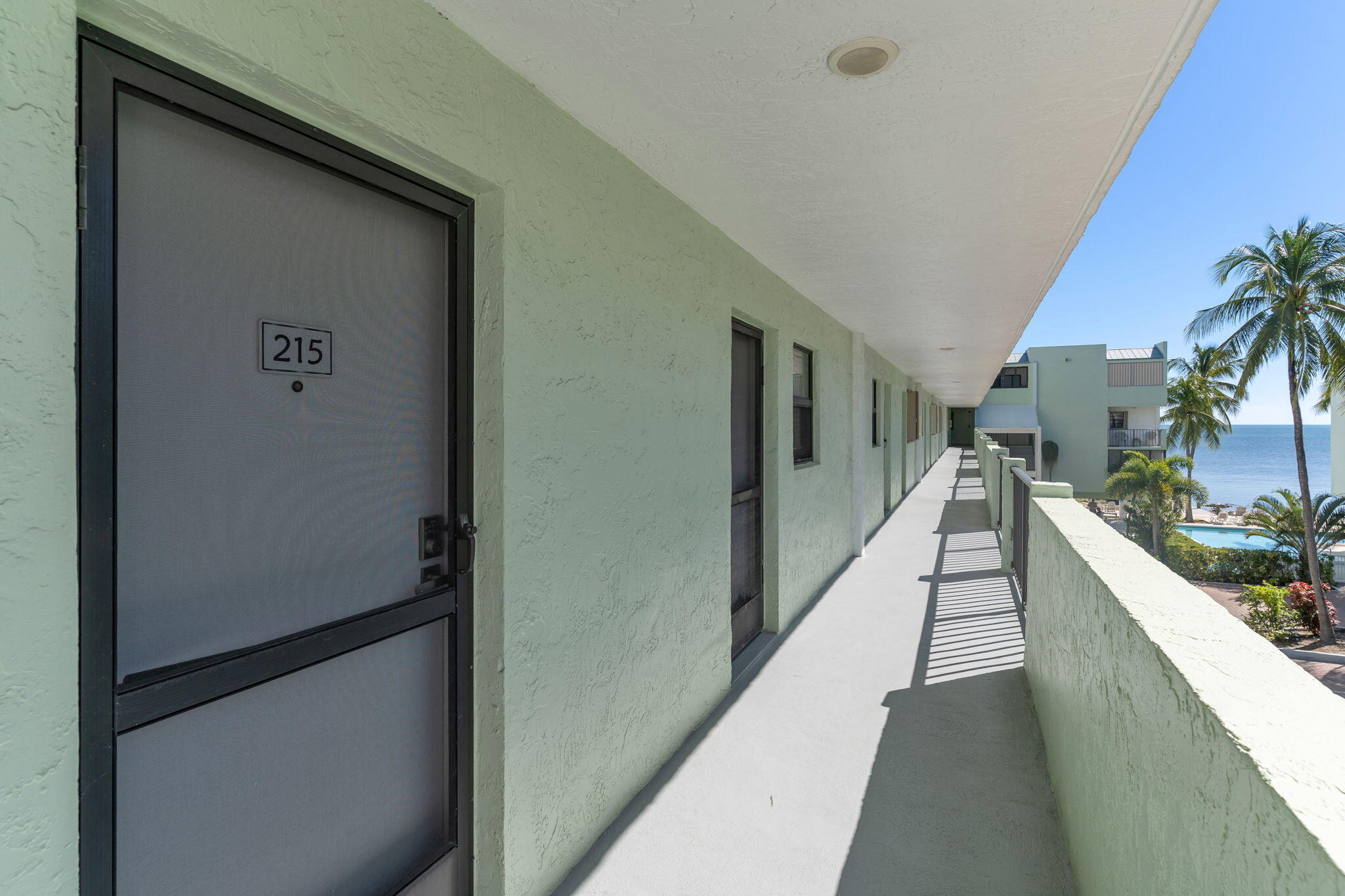 87465 Old Highway 215 Property Photo 6