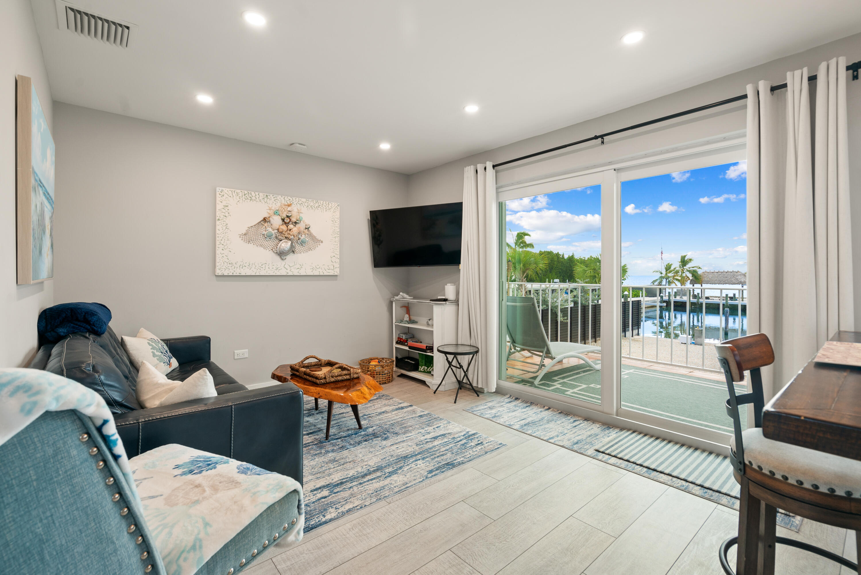 127 Seaside Avenue Property Photo 9