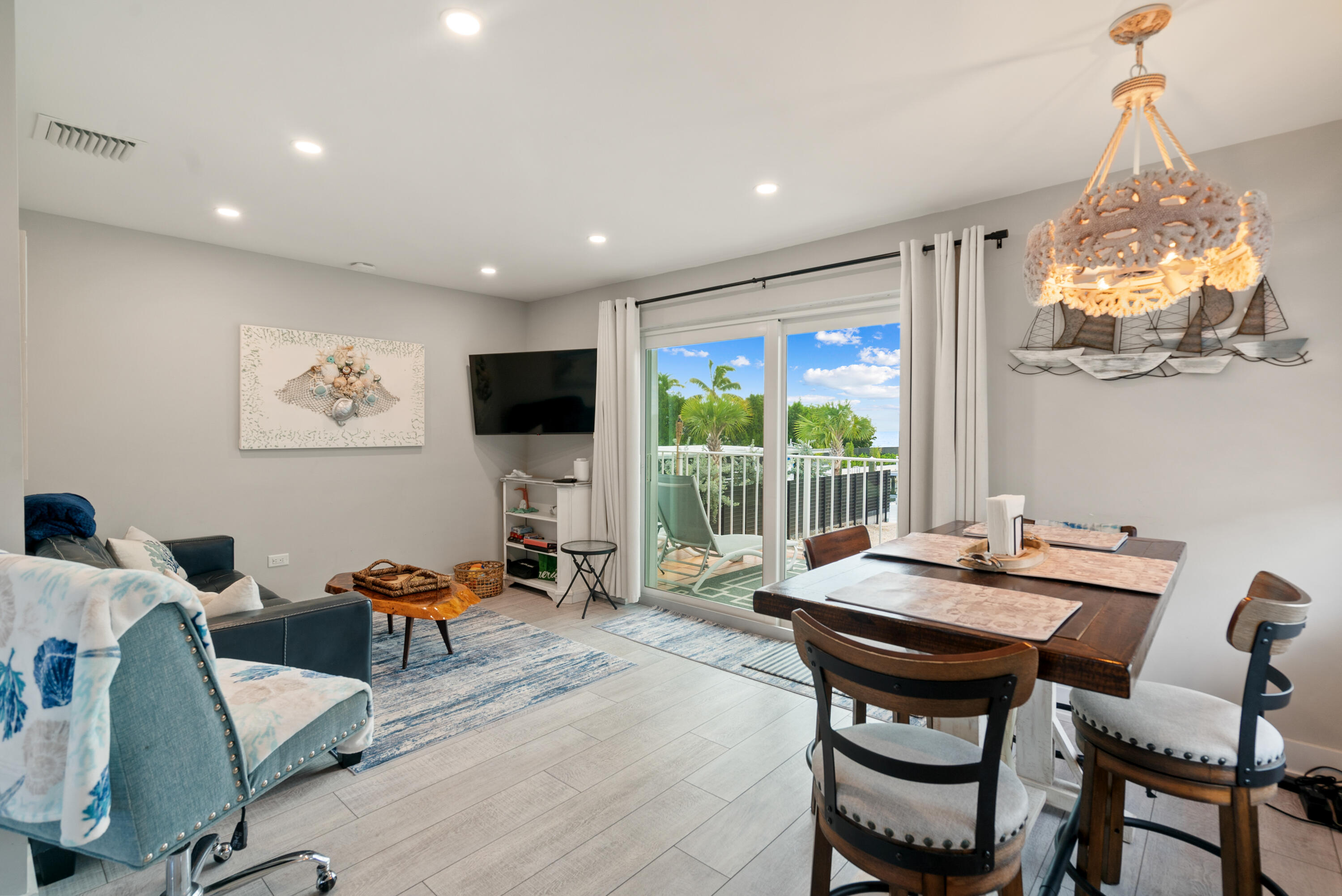 127 Seaside Avenue Property Photo 10