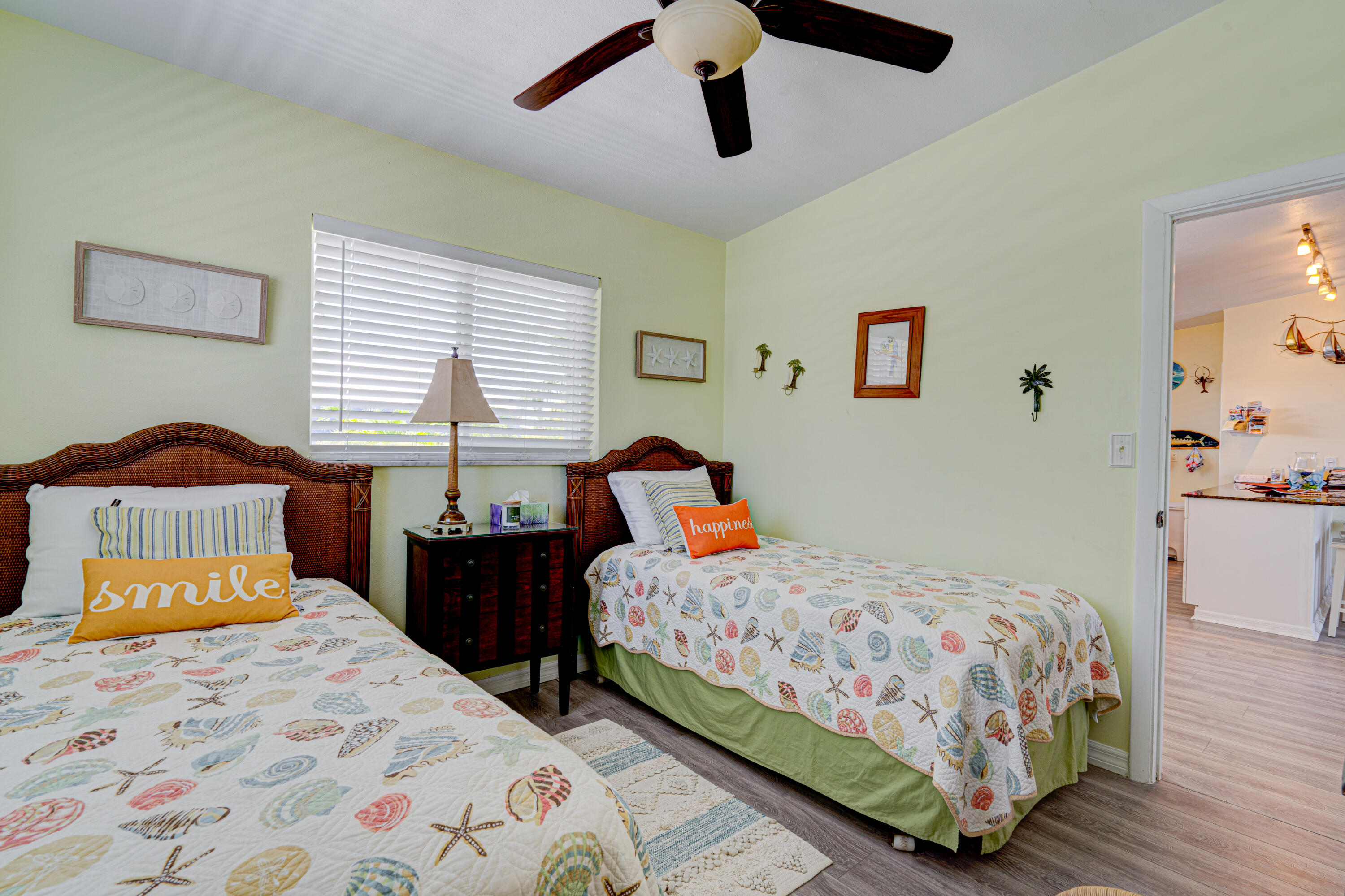 130 Plantation Avenue Upper Property Photo 17