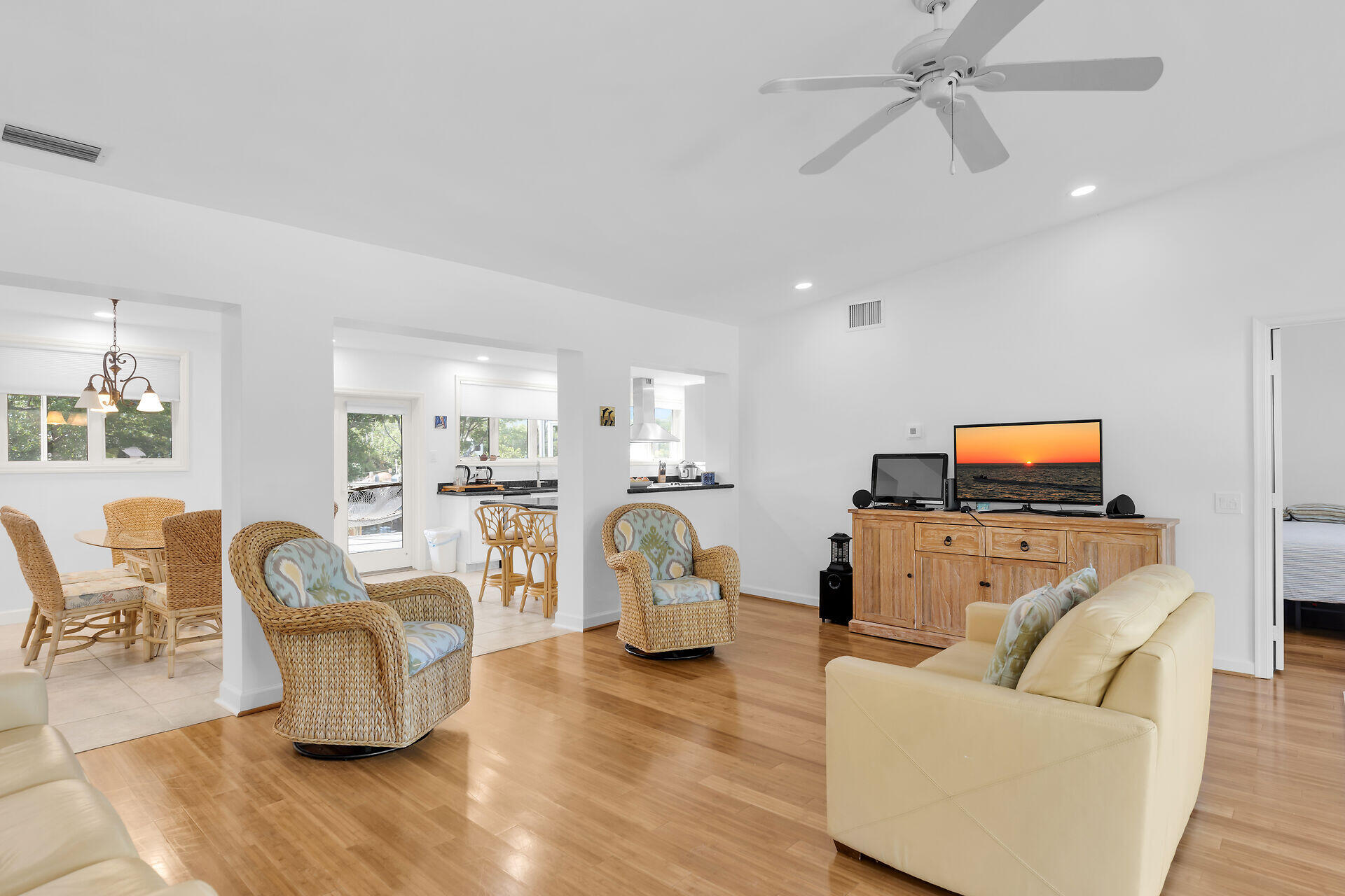 7501 Gulfstream Boulevard Property Photo 5