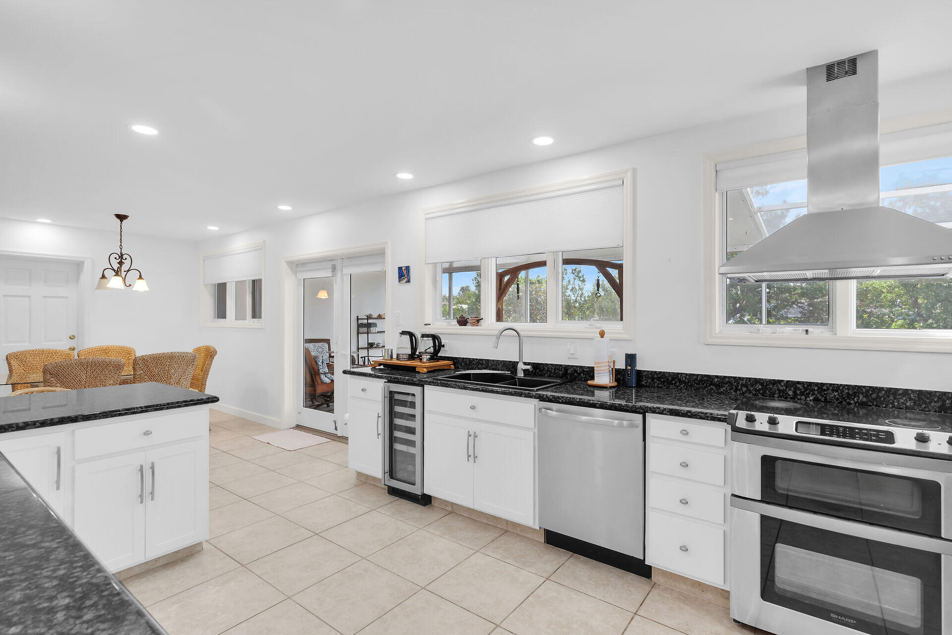 7501 Gulfstream Boulevard Property Photo 13