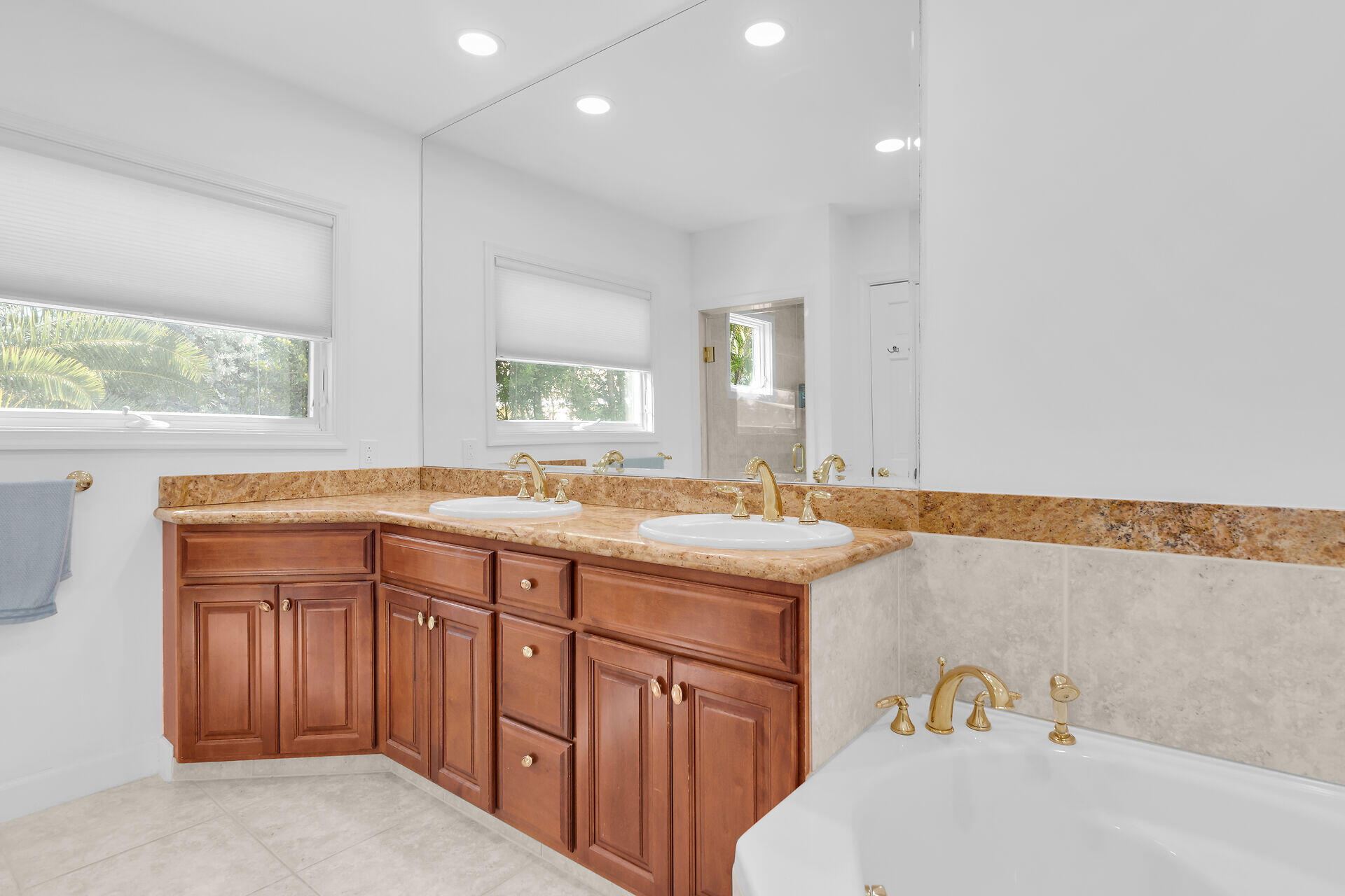 7501 Gulfstream Boulevard Property Photo 28