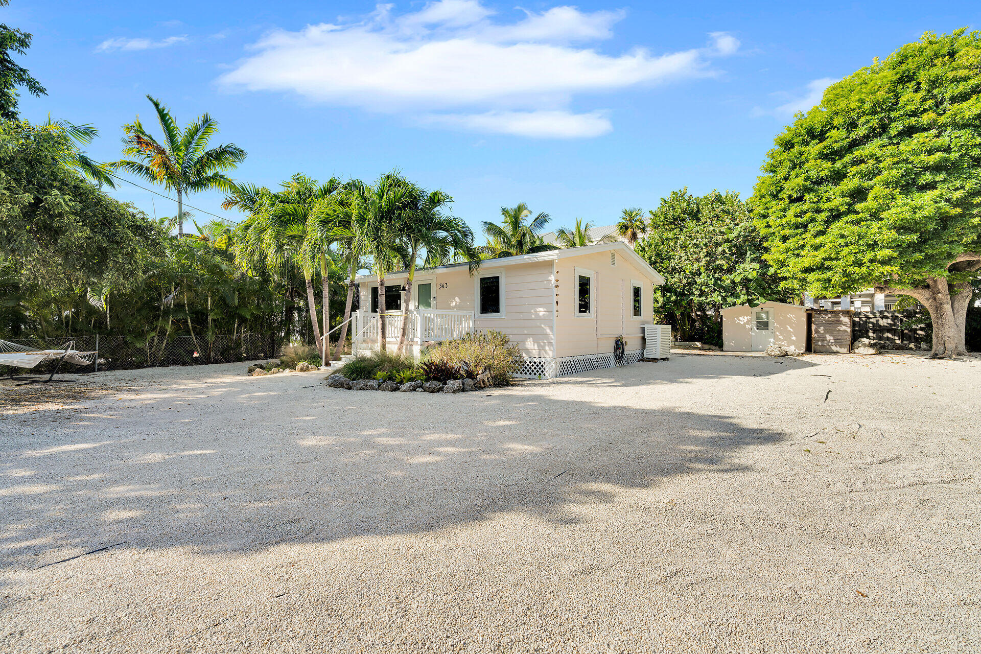 543 74th Street Property Photo 4