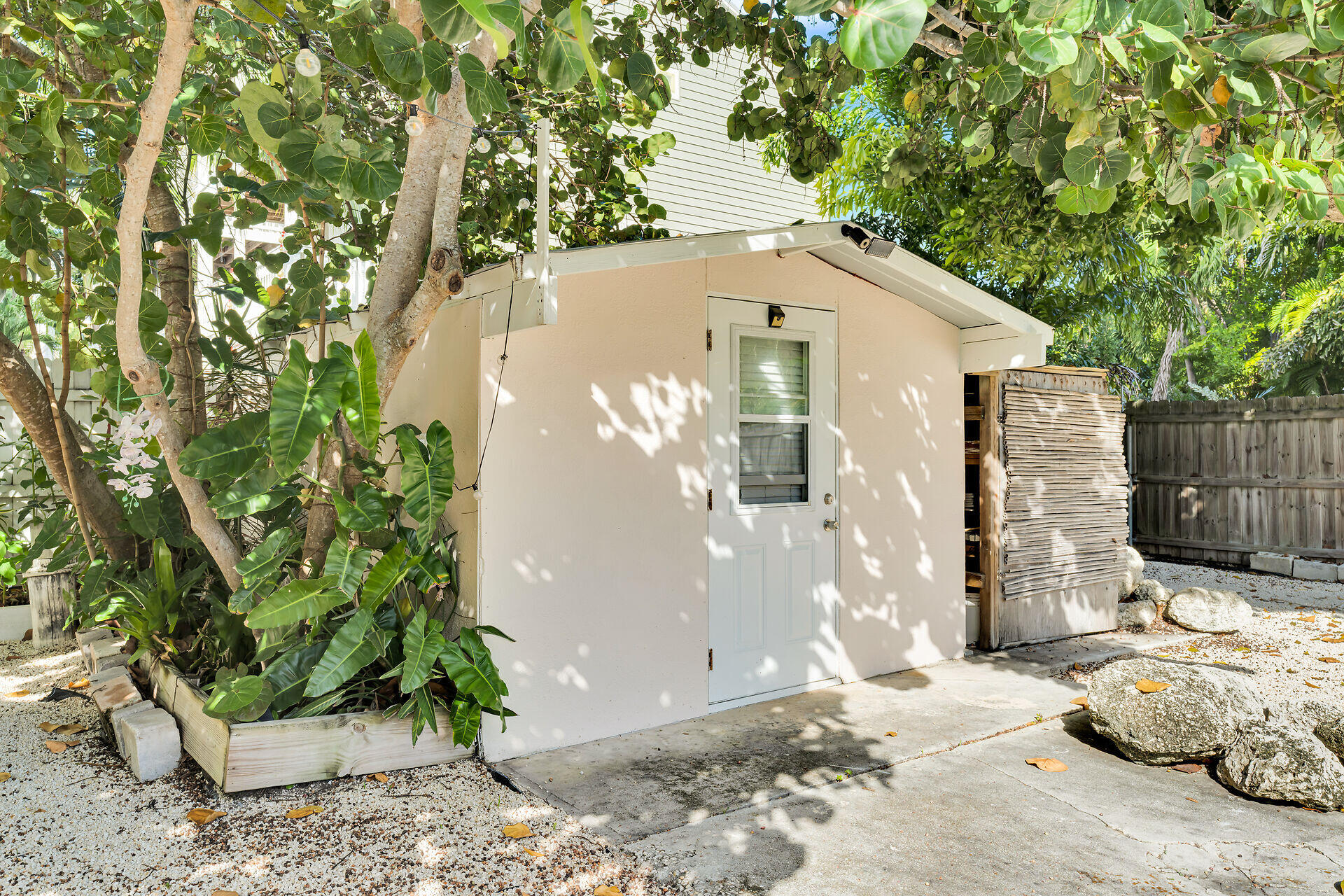 543 74th Street Property Photo 32