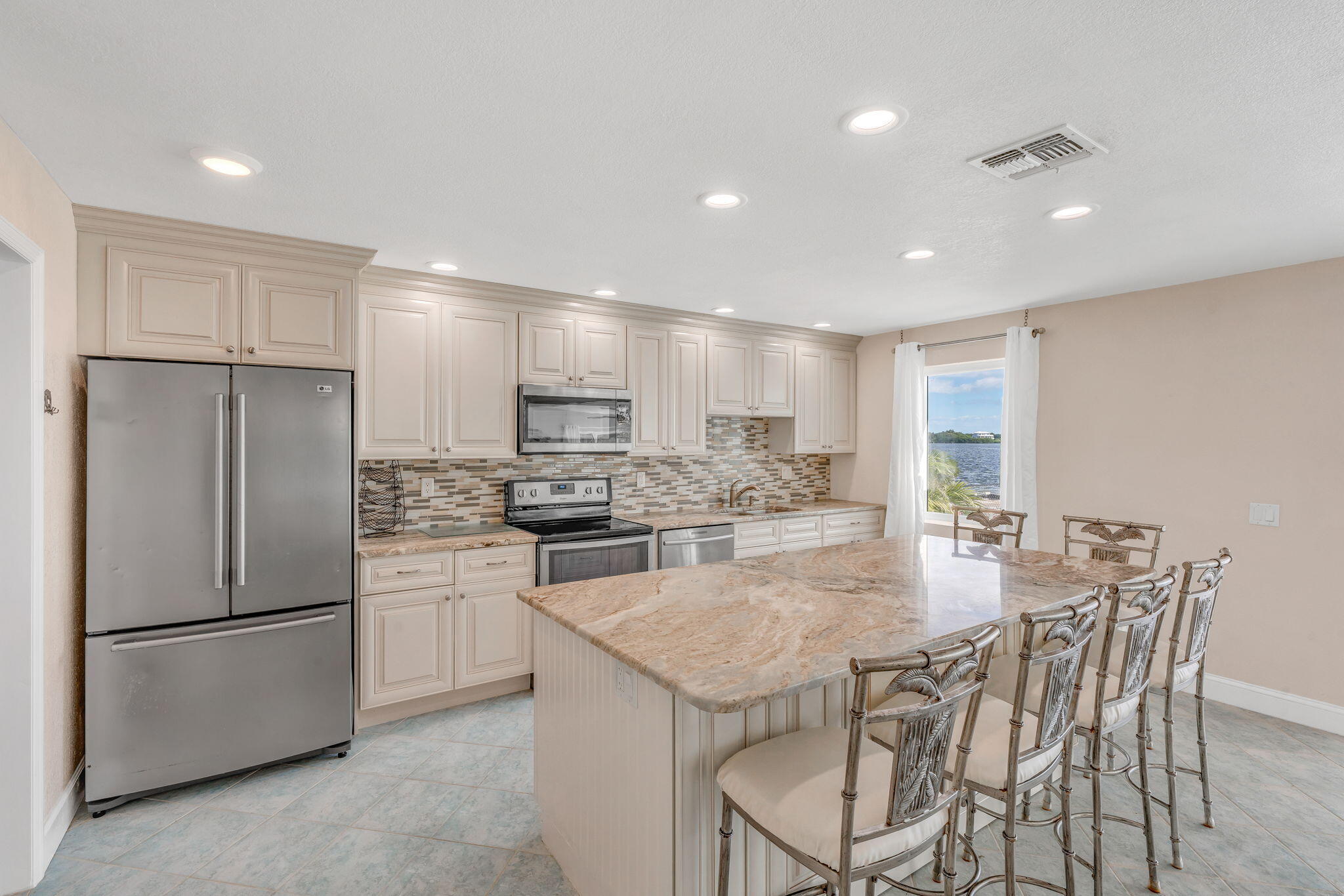 1607 Sunrise Drive Property Photo 14