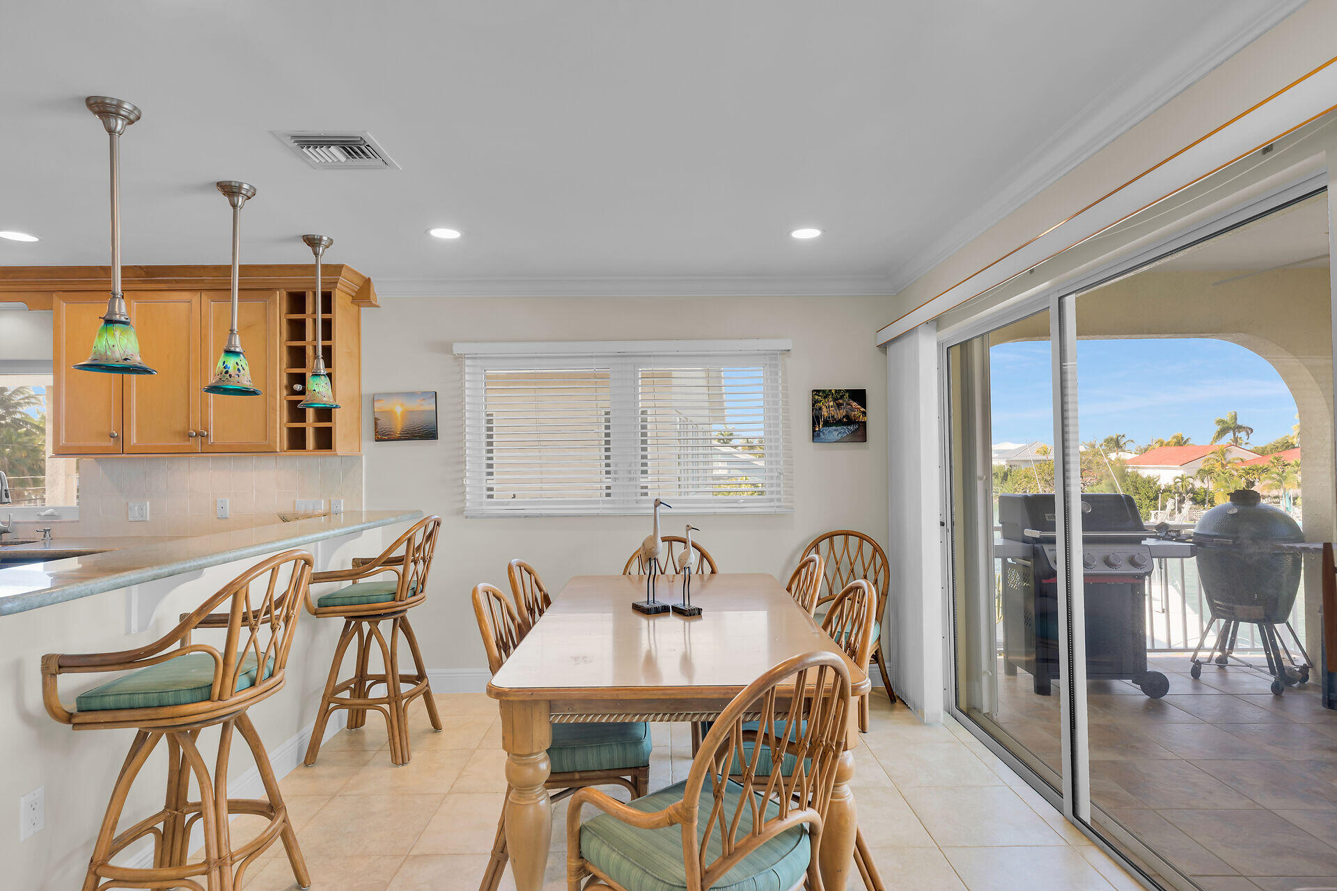 340 E Seaview Drive Property Photo 11