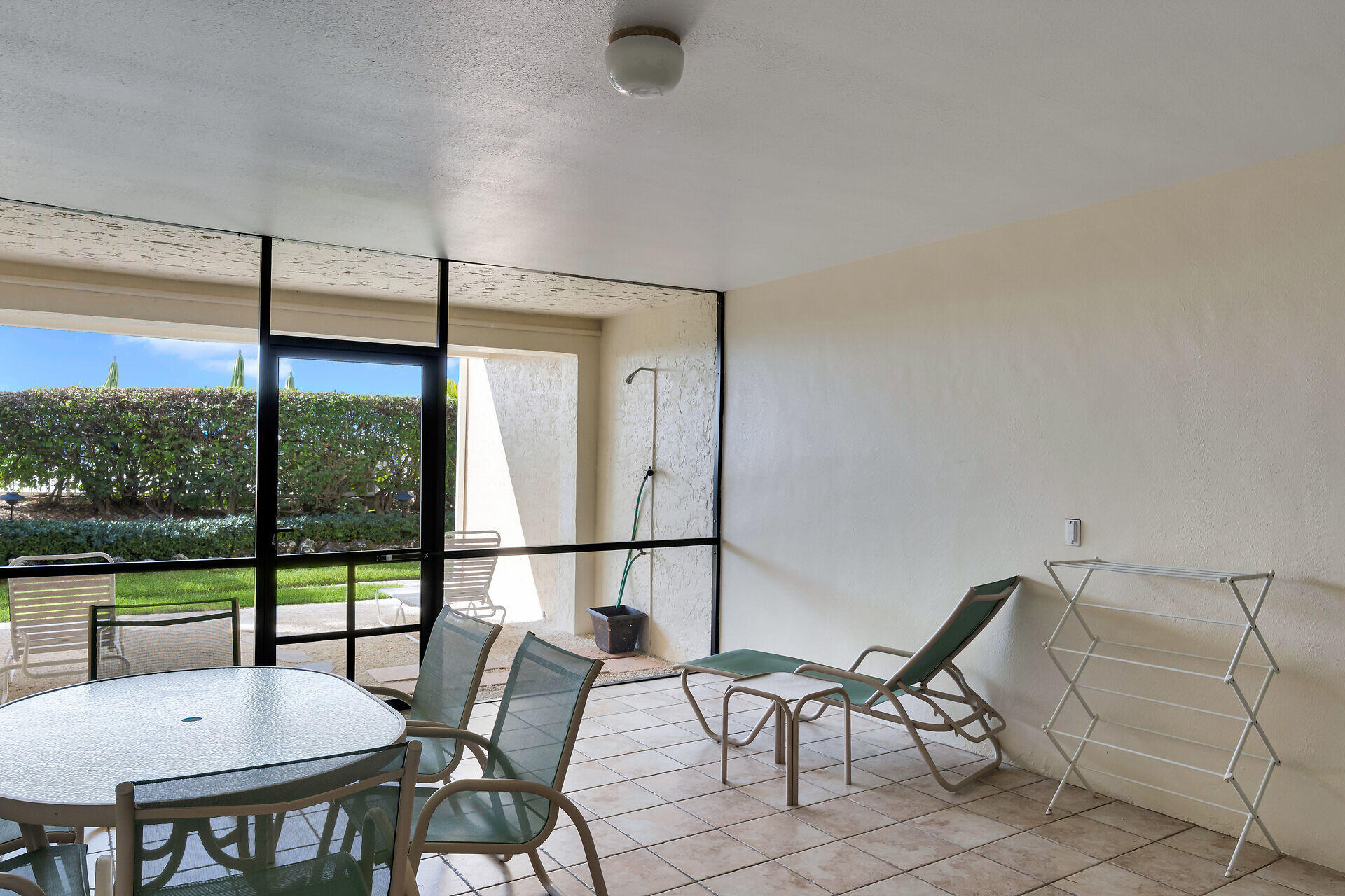 1133 W Ocean Drive 6 Property Photo 25