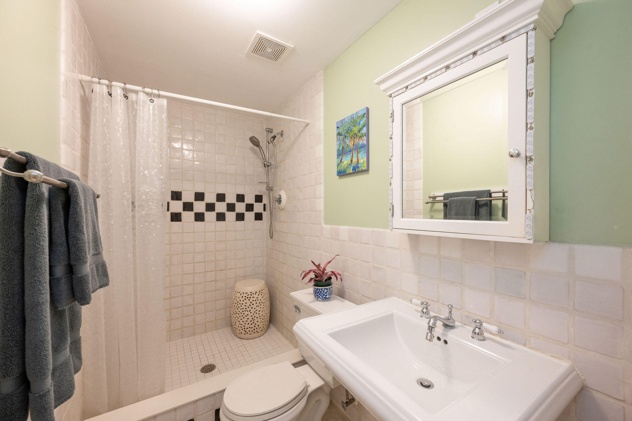 600 Elizabeth Street Property Photo 79