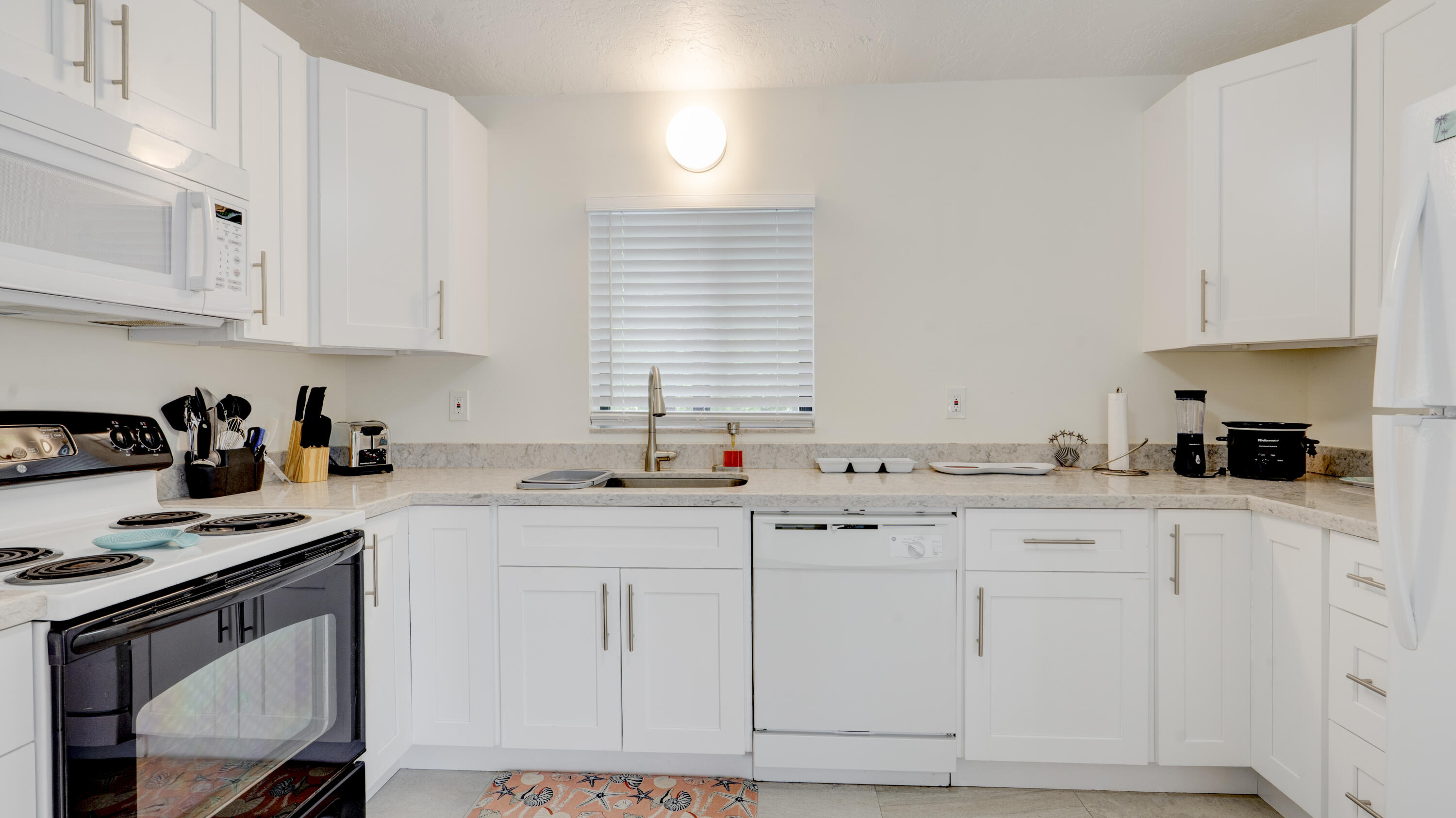 137 Pacific Avenue Property Photo 14
