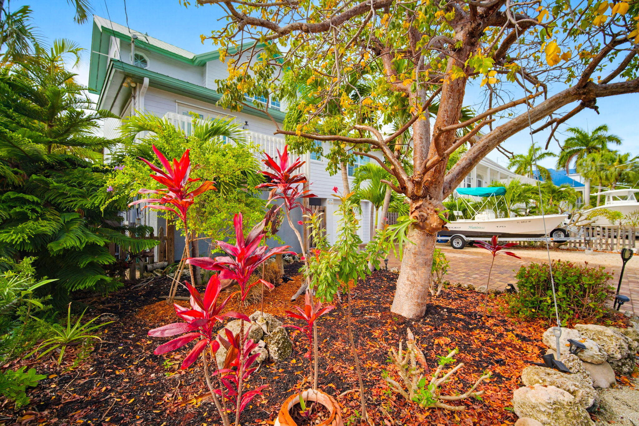 28560 Doubloon Road Property Photo 6