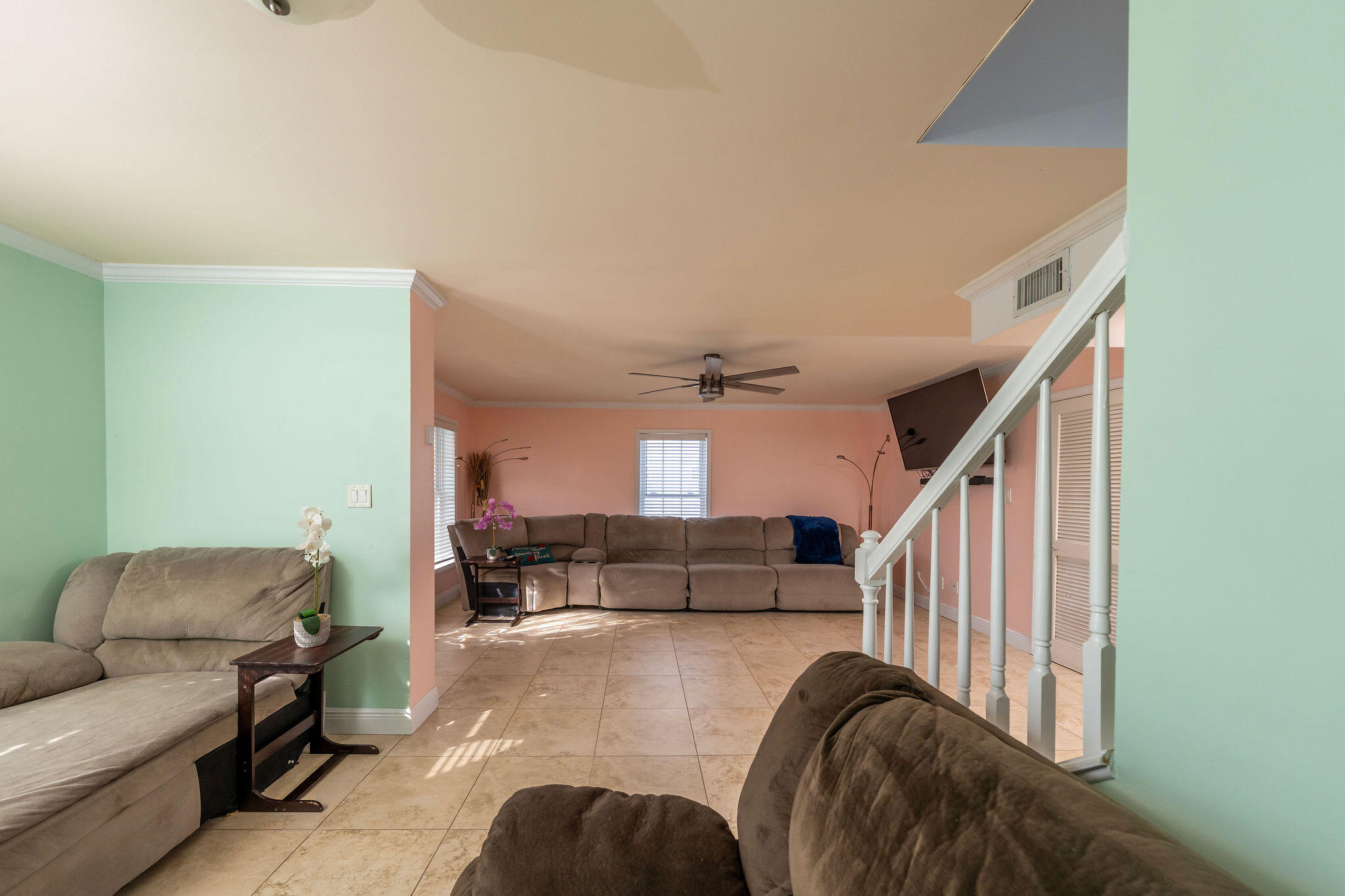 27 Avenue D Property Photo 23