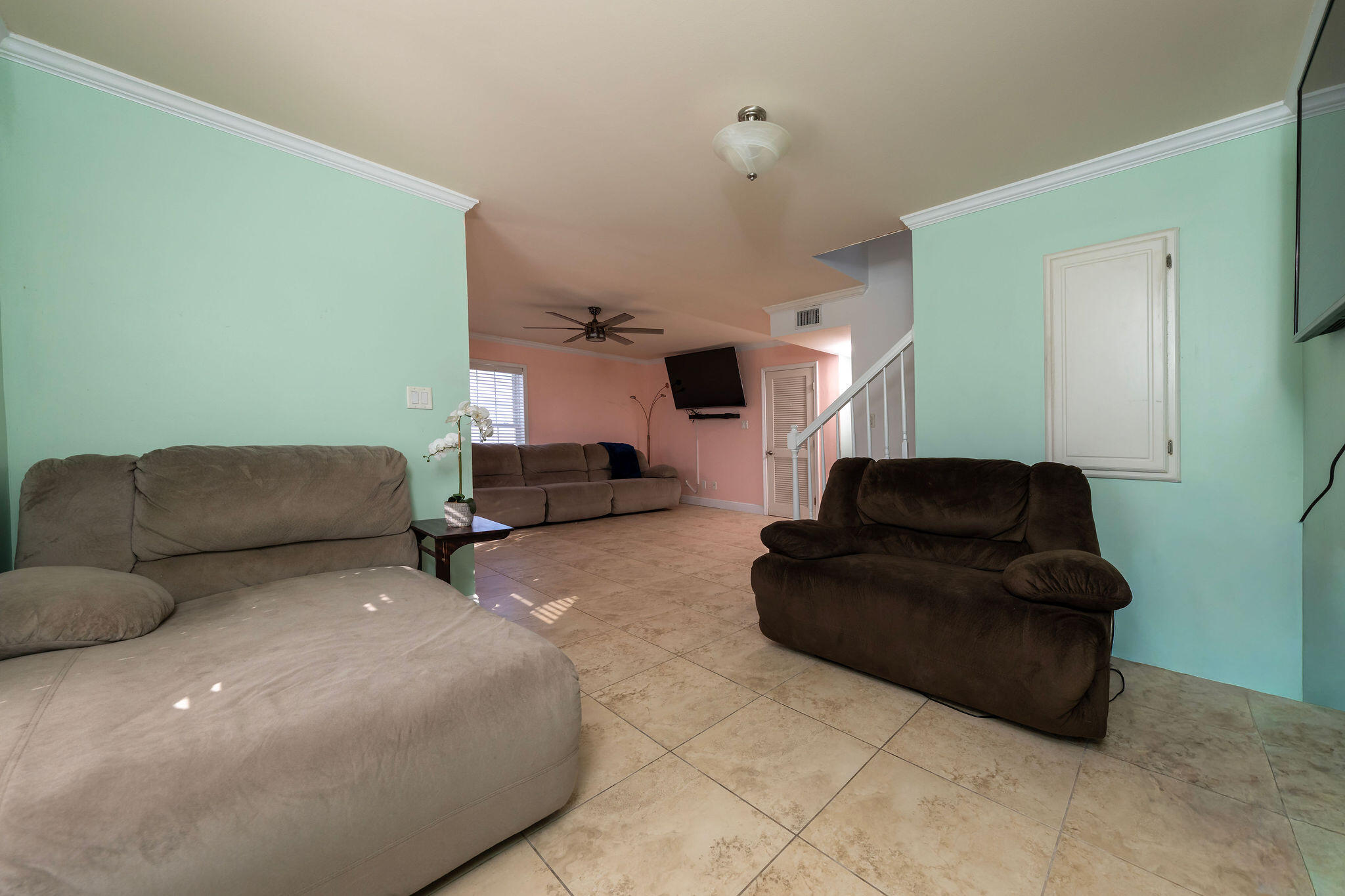 27 Avenue D Property Photo 24