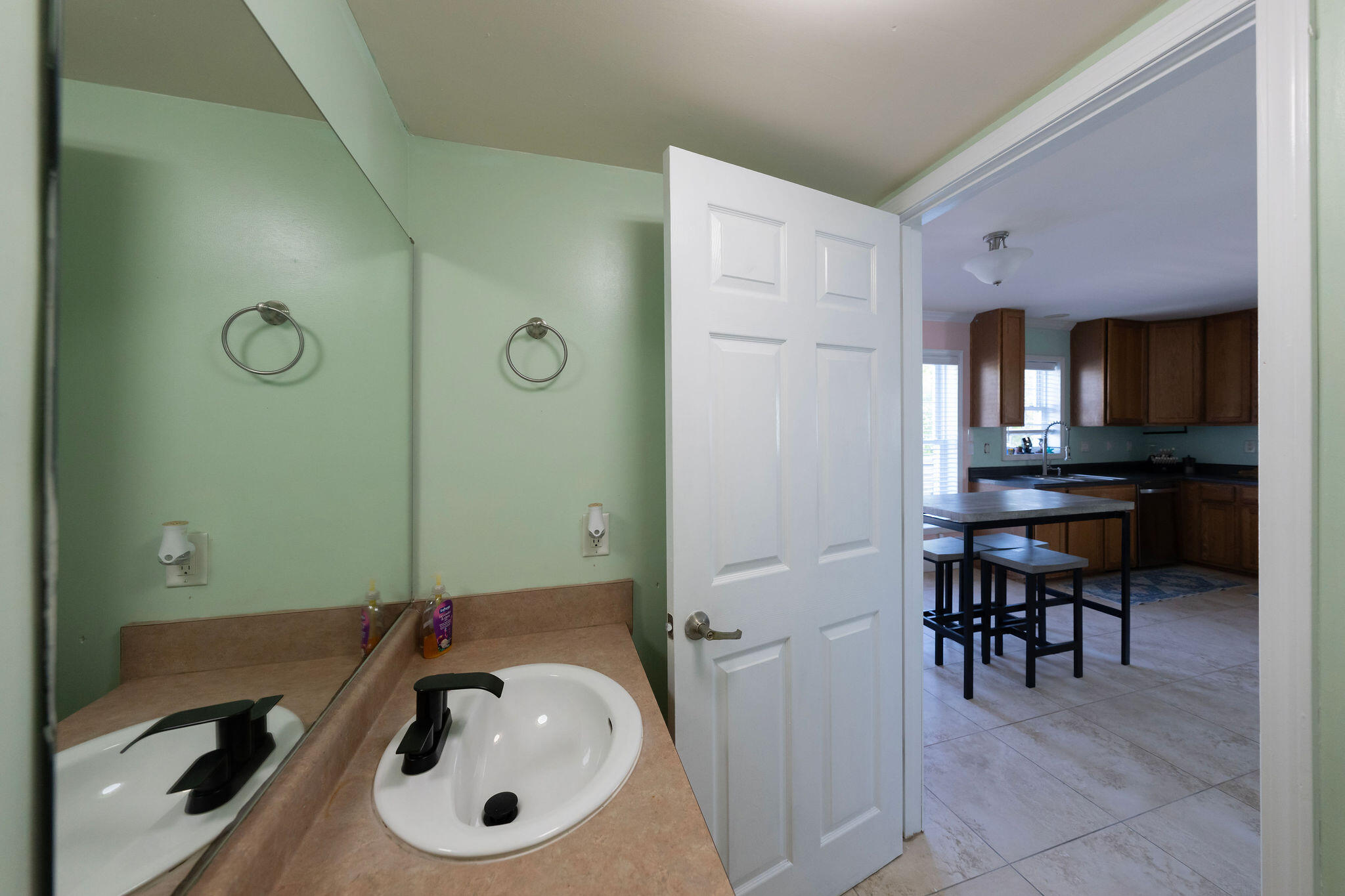 27 Avenue D Property Photo 39