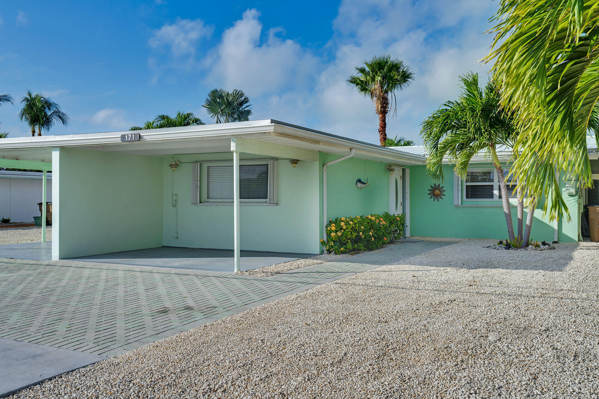 171 10th Street Property Photo 7