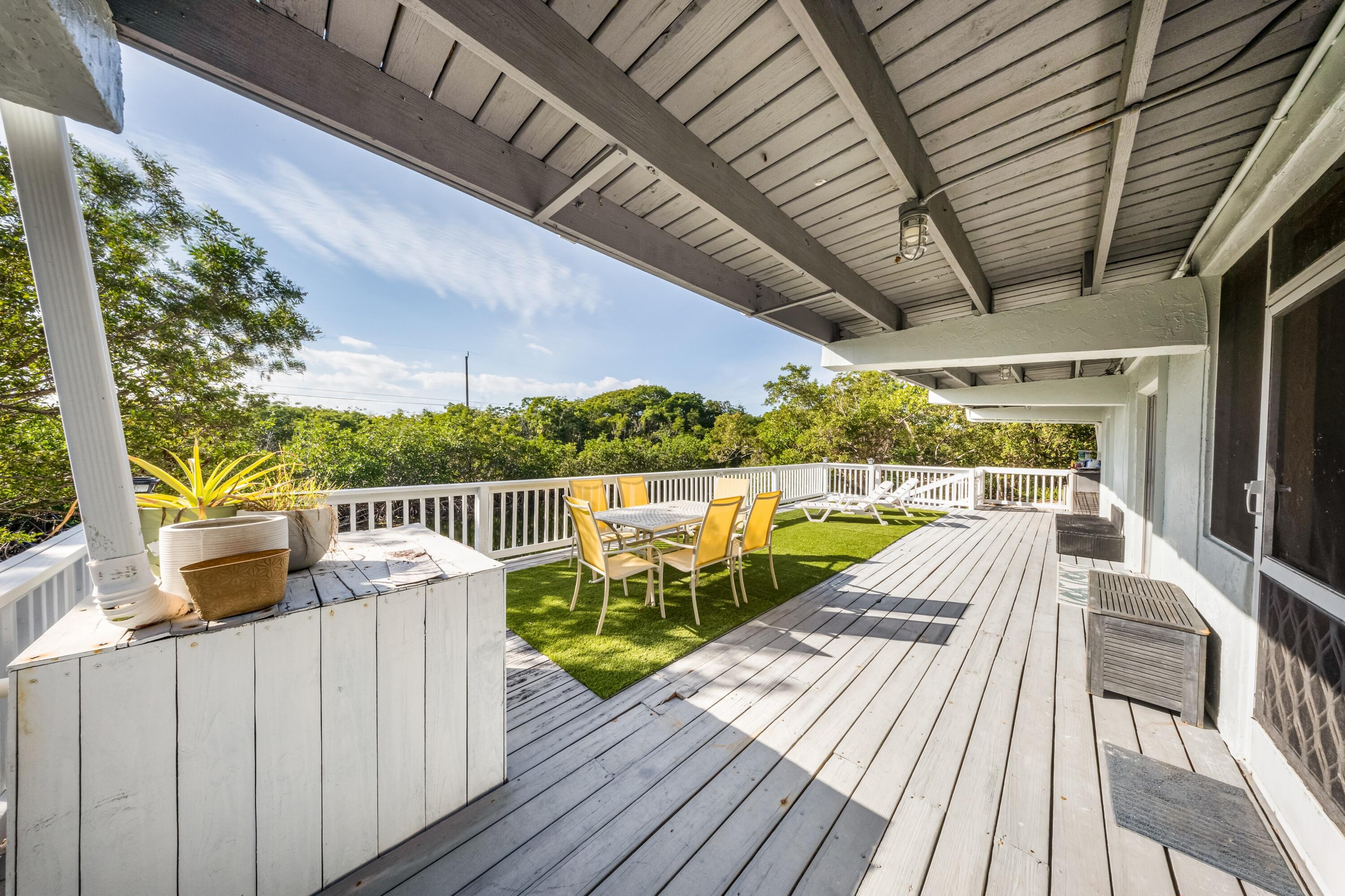133 Valois Boulevard Property Photo 23