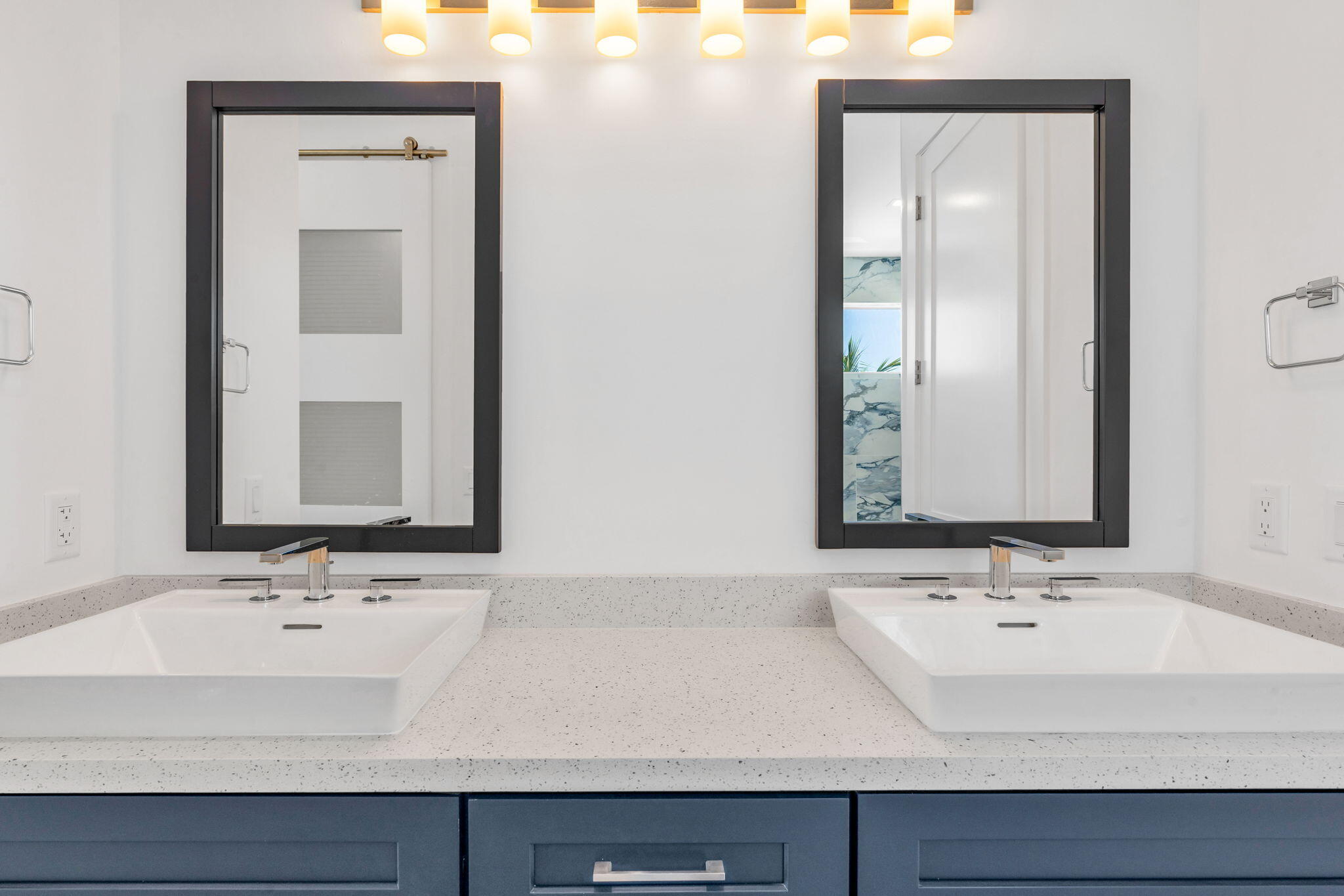 84 Coral Way -= Property Photo 29