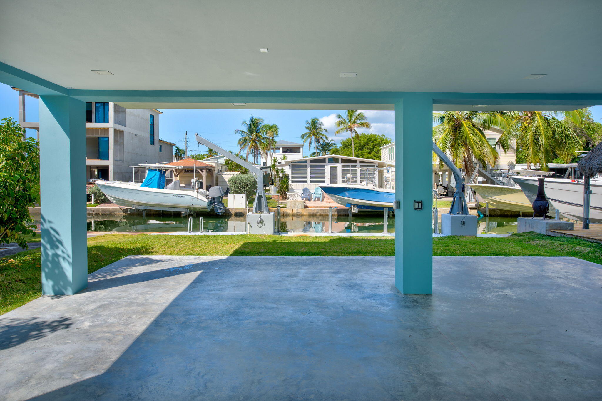 84 Coral Way -= Property Photo 36