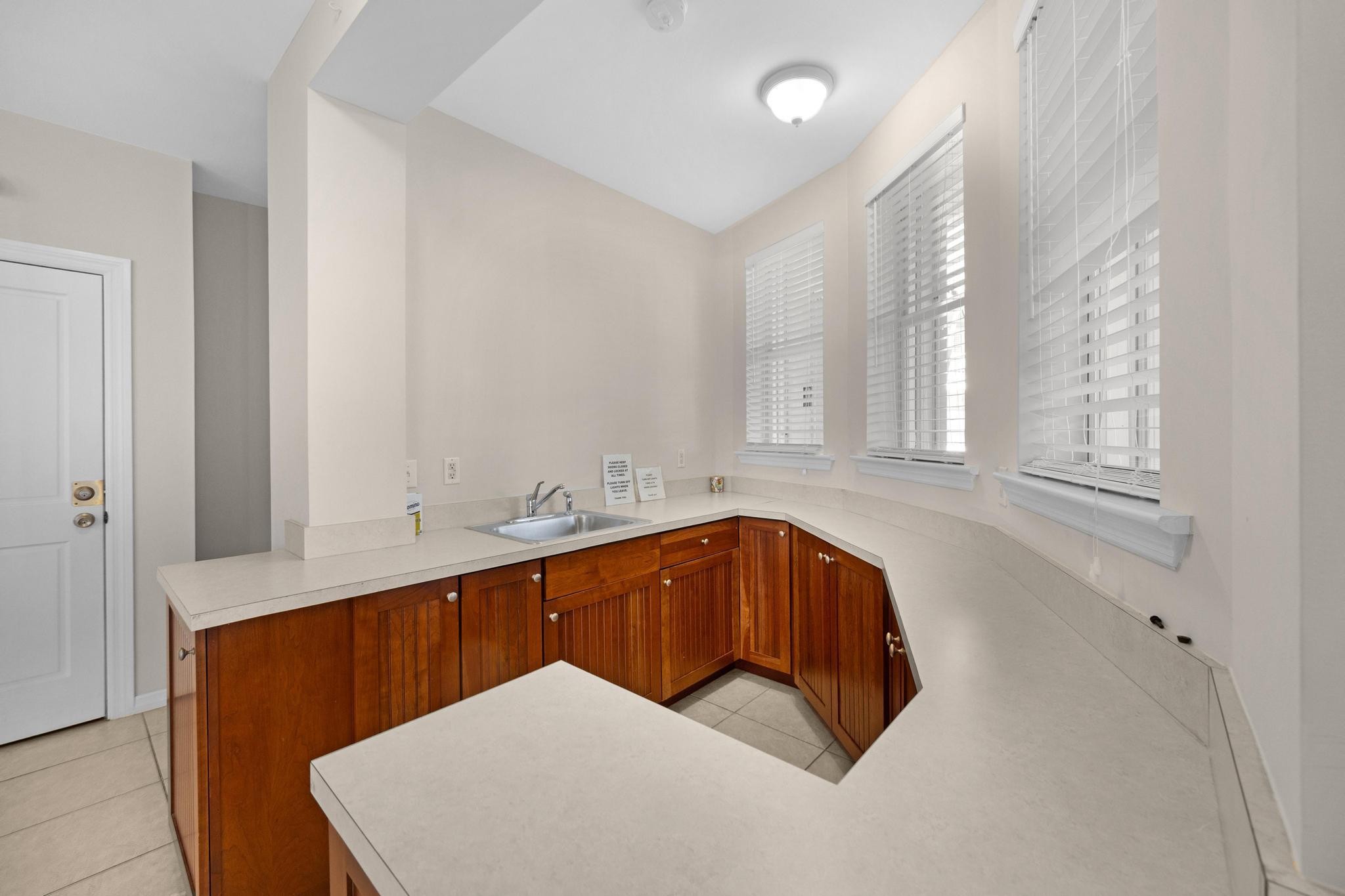 31 Coral Way Property Photo 57