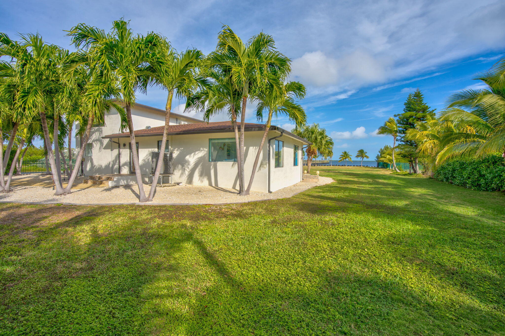 30468 Oleander Boulevard Property Photo 9