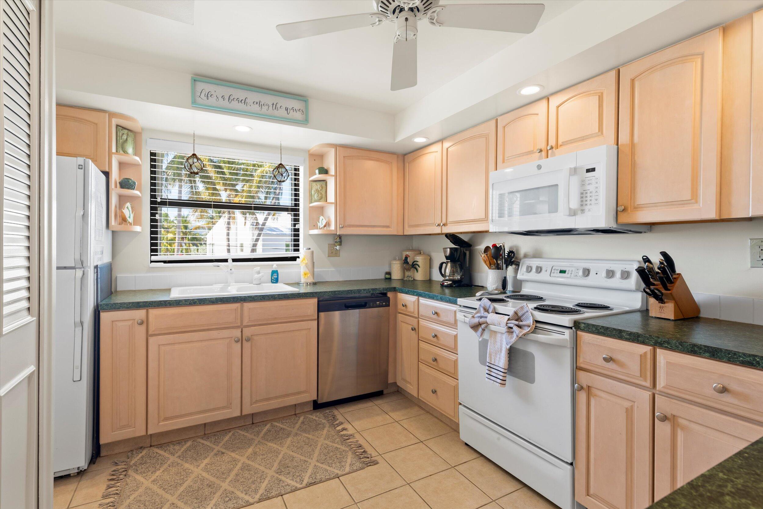 601 W Ocean Drive 311d Property Photo 20