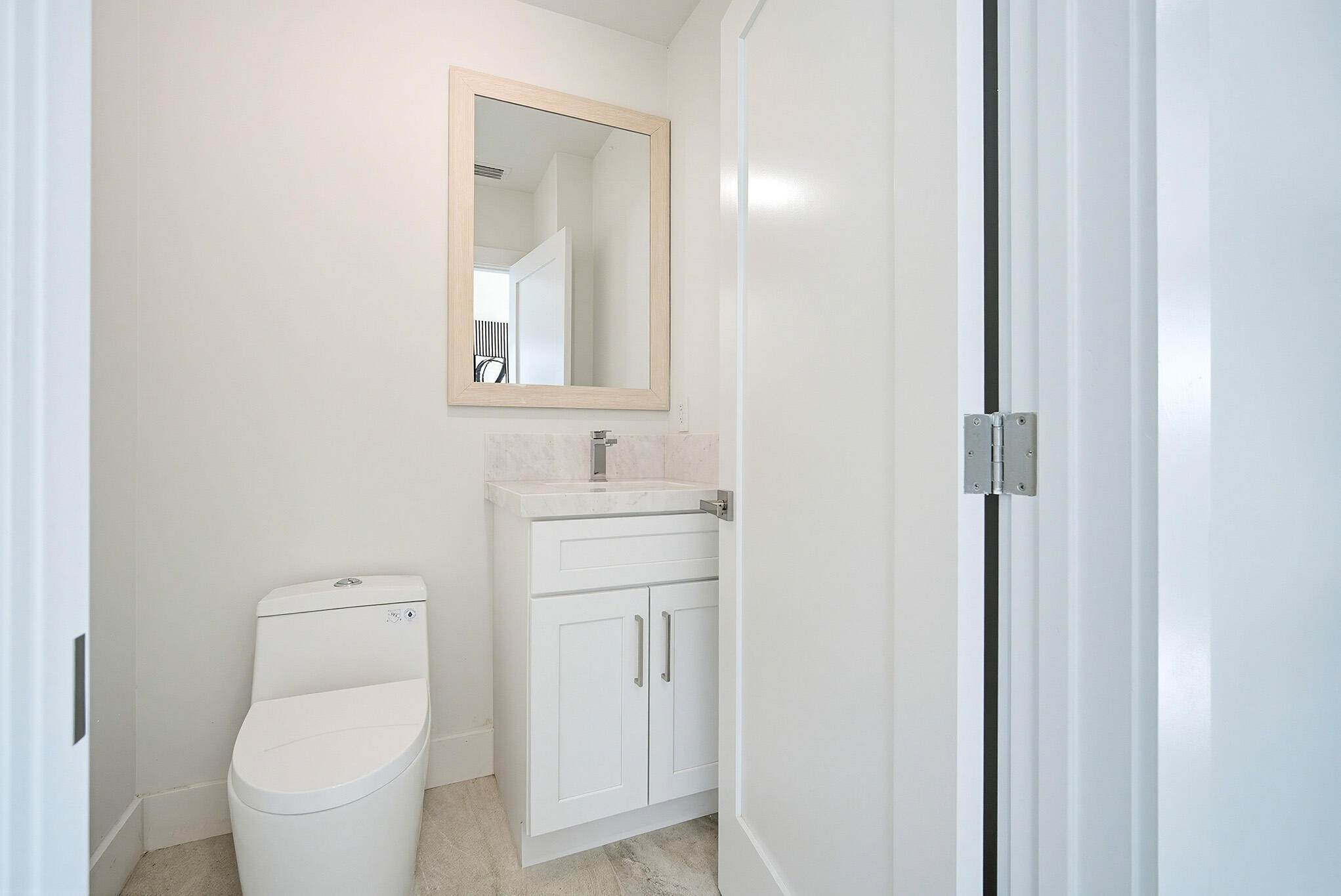 1041 E Buttonwood Drive Property Photo 83