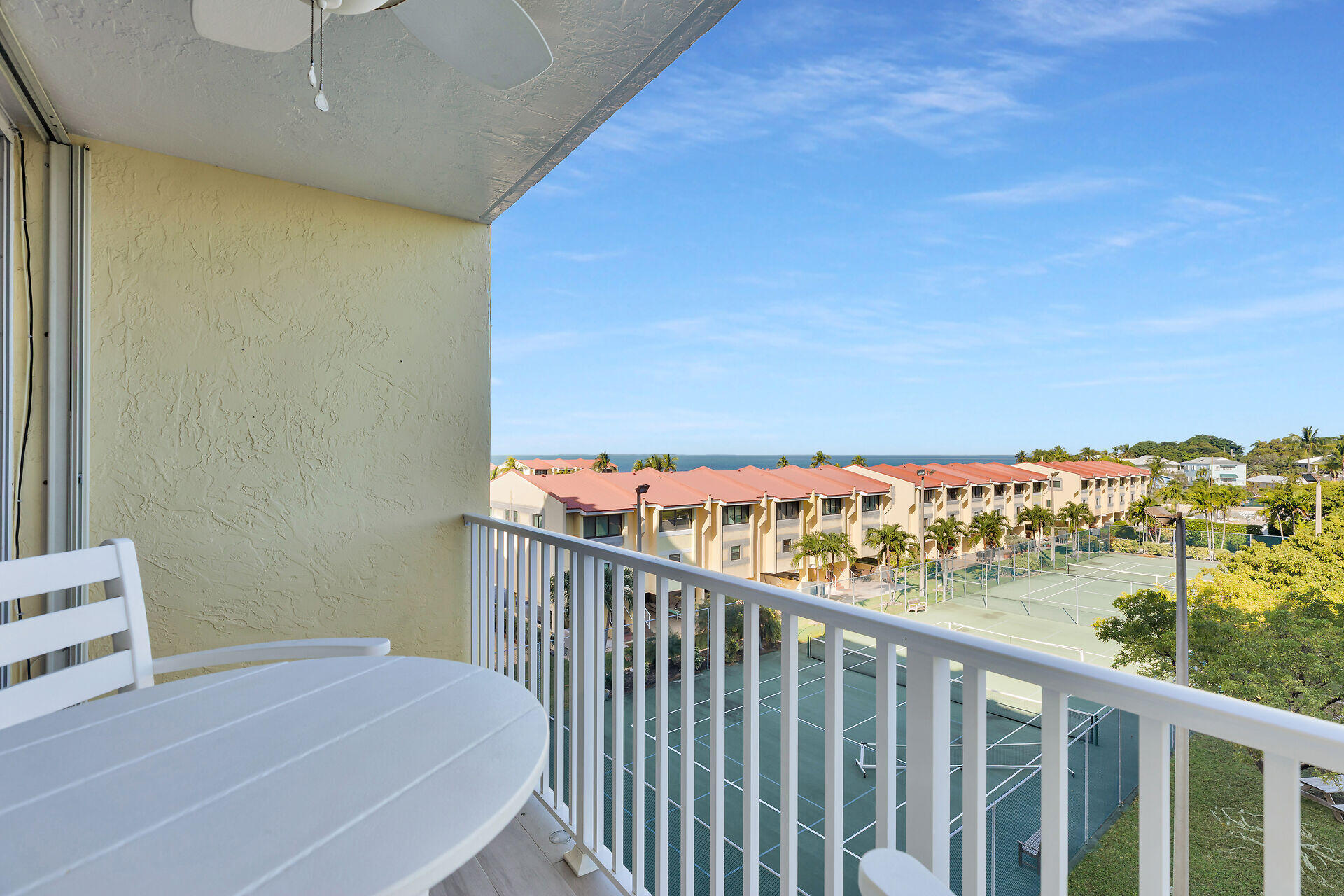88540 Overseas Highway 304 Property Photo 6
