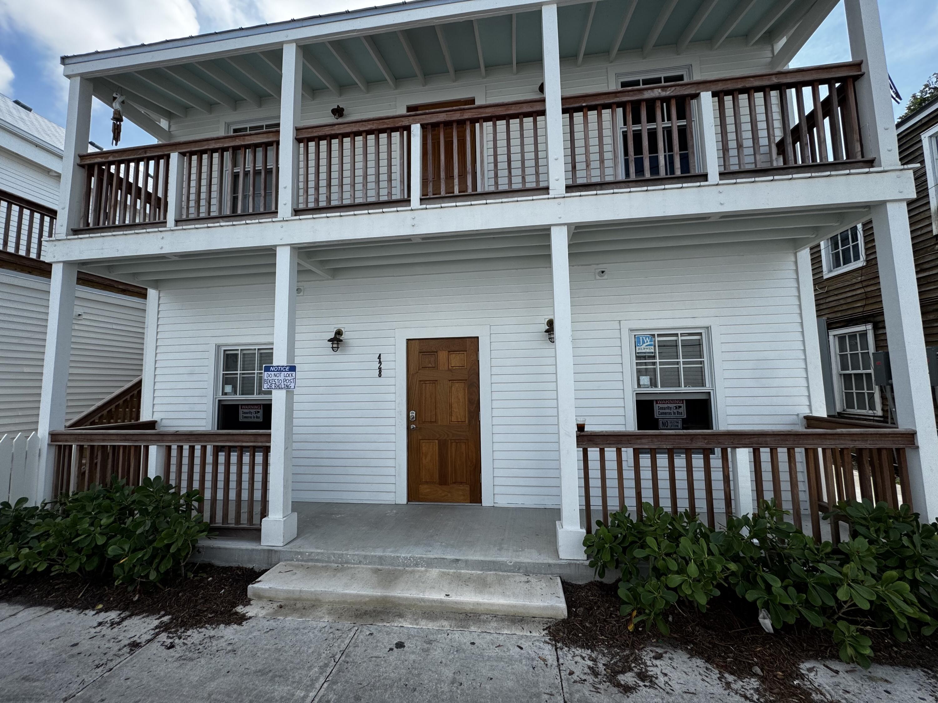 210-216 Duval Street Property Photo 5