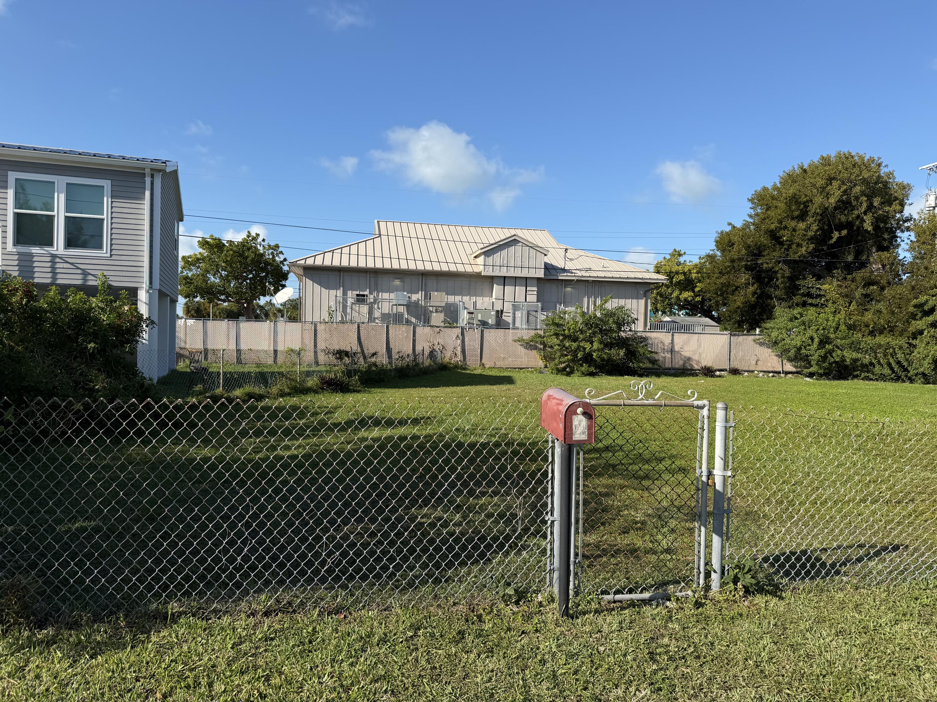 2 Dolphin Road Property Photo 3
