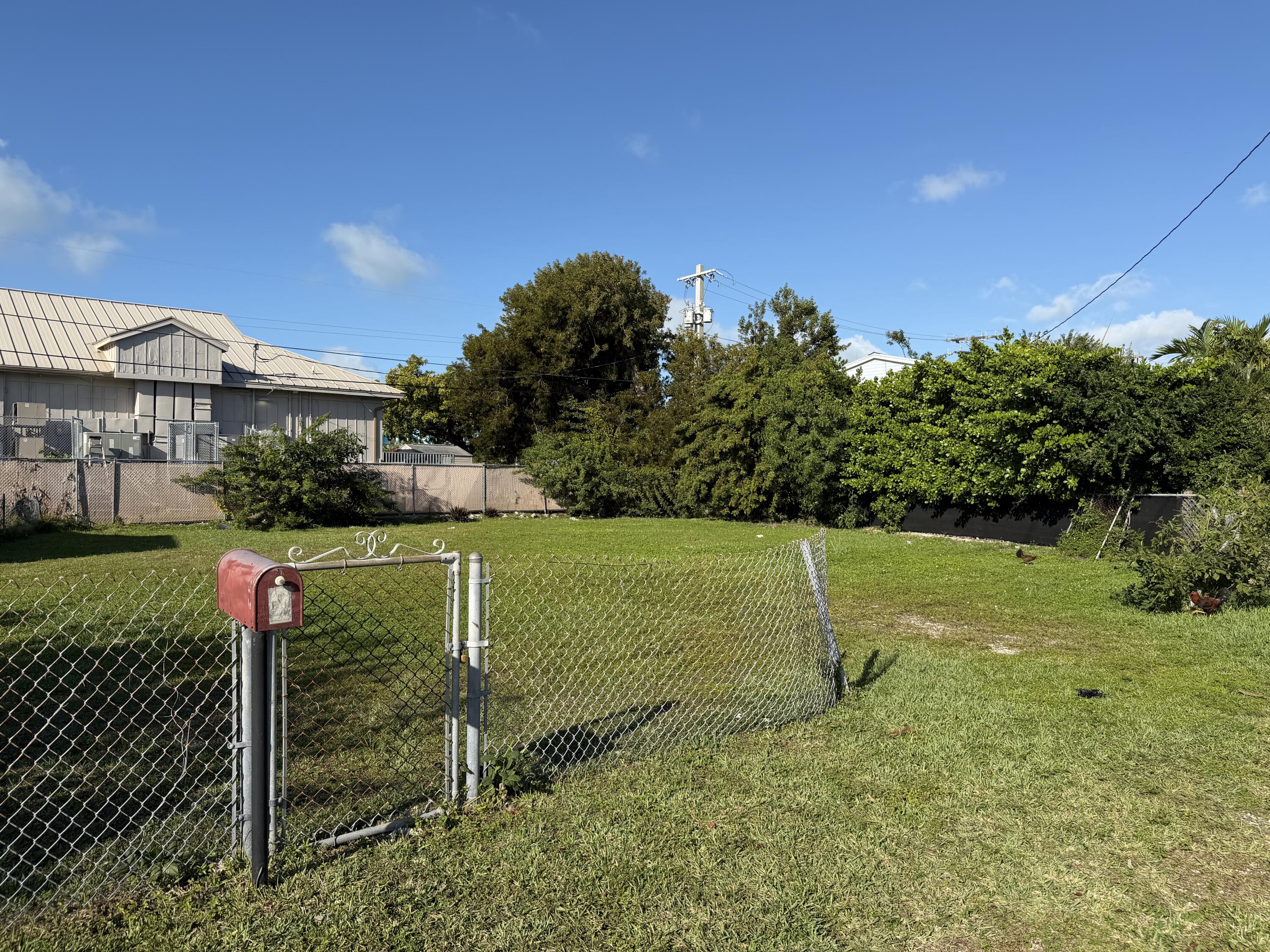 2 Dolphin Road Property Photo 5