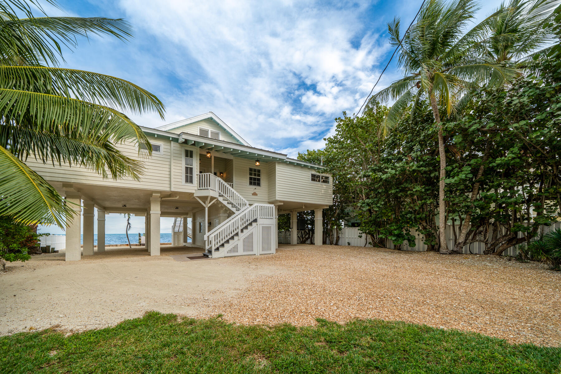 236 Tarpon Street Property Photo 4