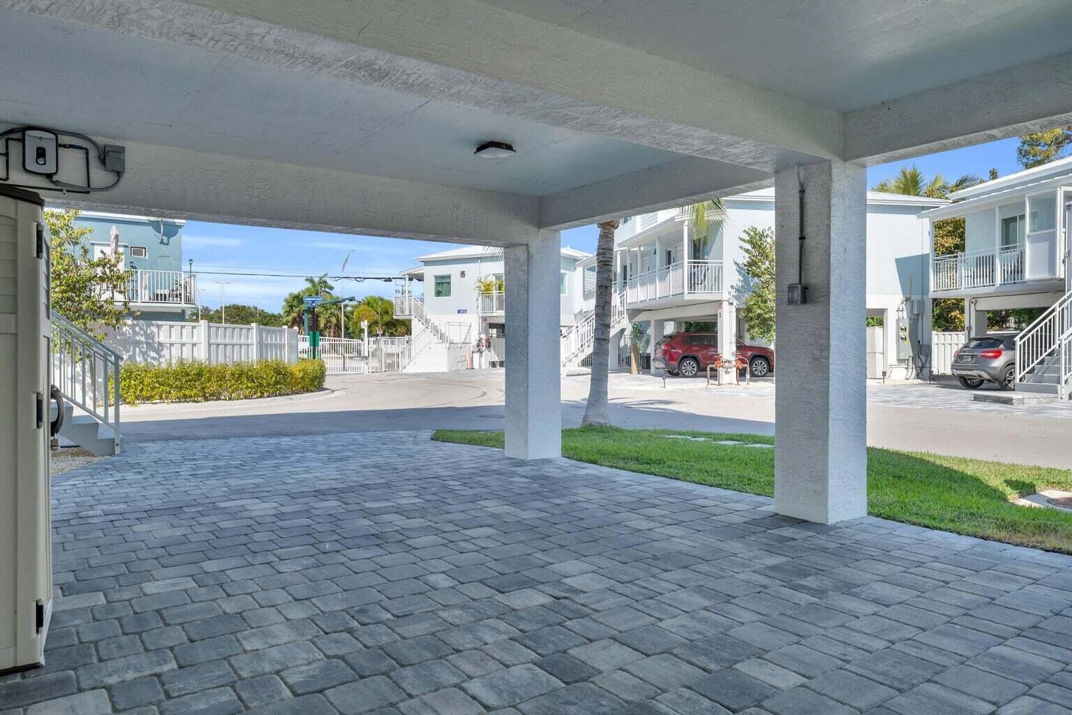 10877 Overseas Highway 30 Property Photo 3