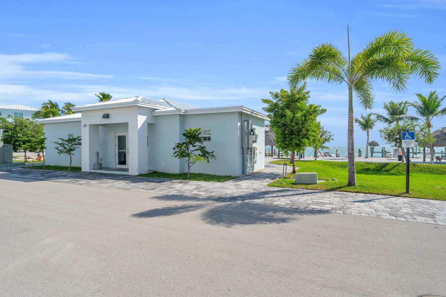 10877 Overseas Highway 30 Property Photo 27