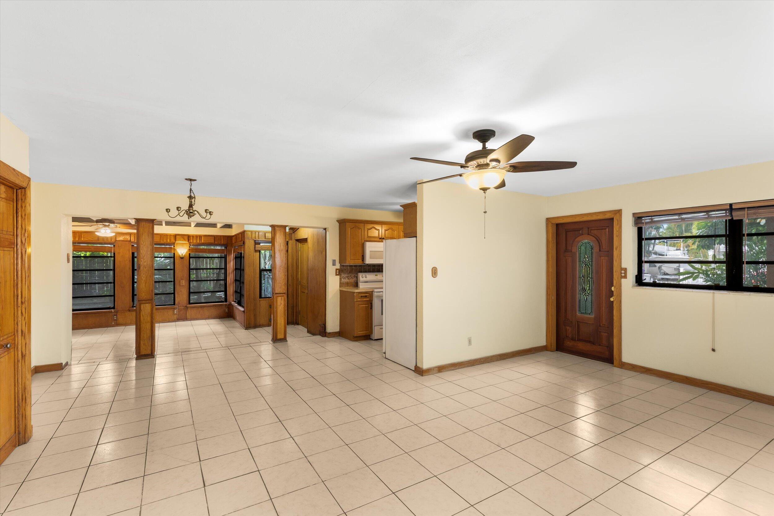 2914 Fogarty Avenue Property Photo 4