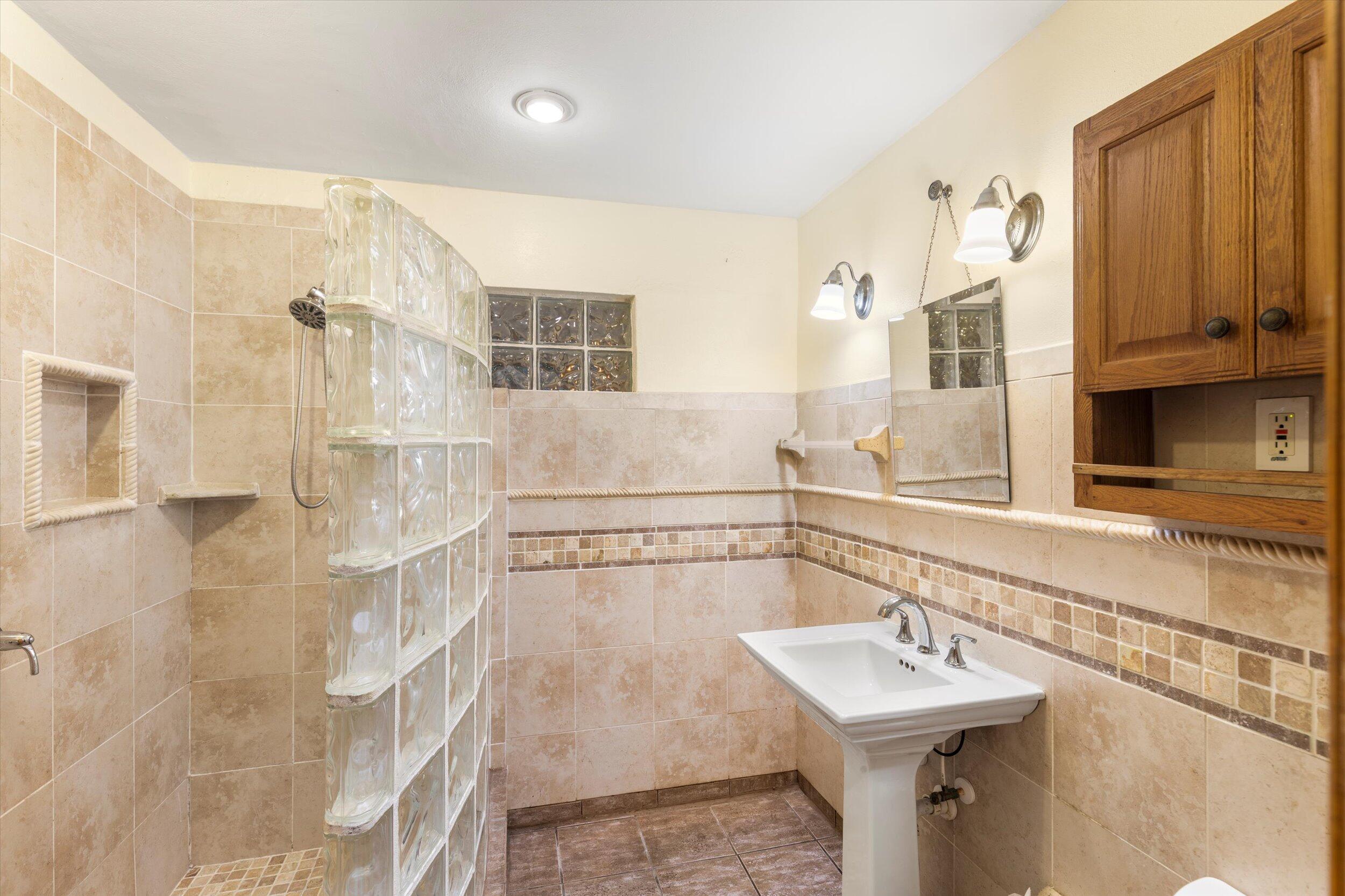 2914 Fogarty Avenue Property Photo 14