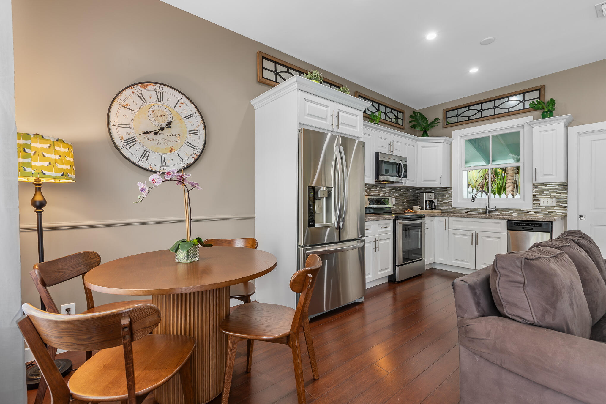 1305 Elizabeth Street Property Photo 6