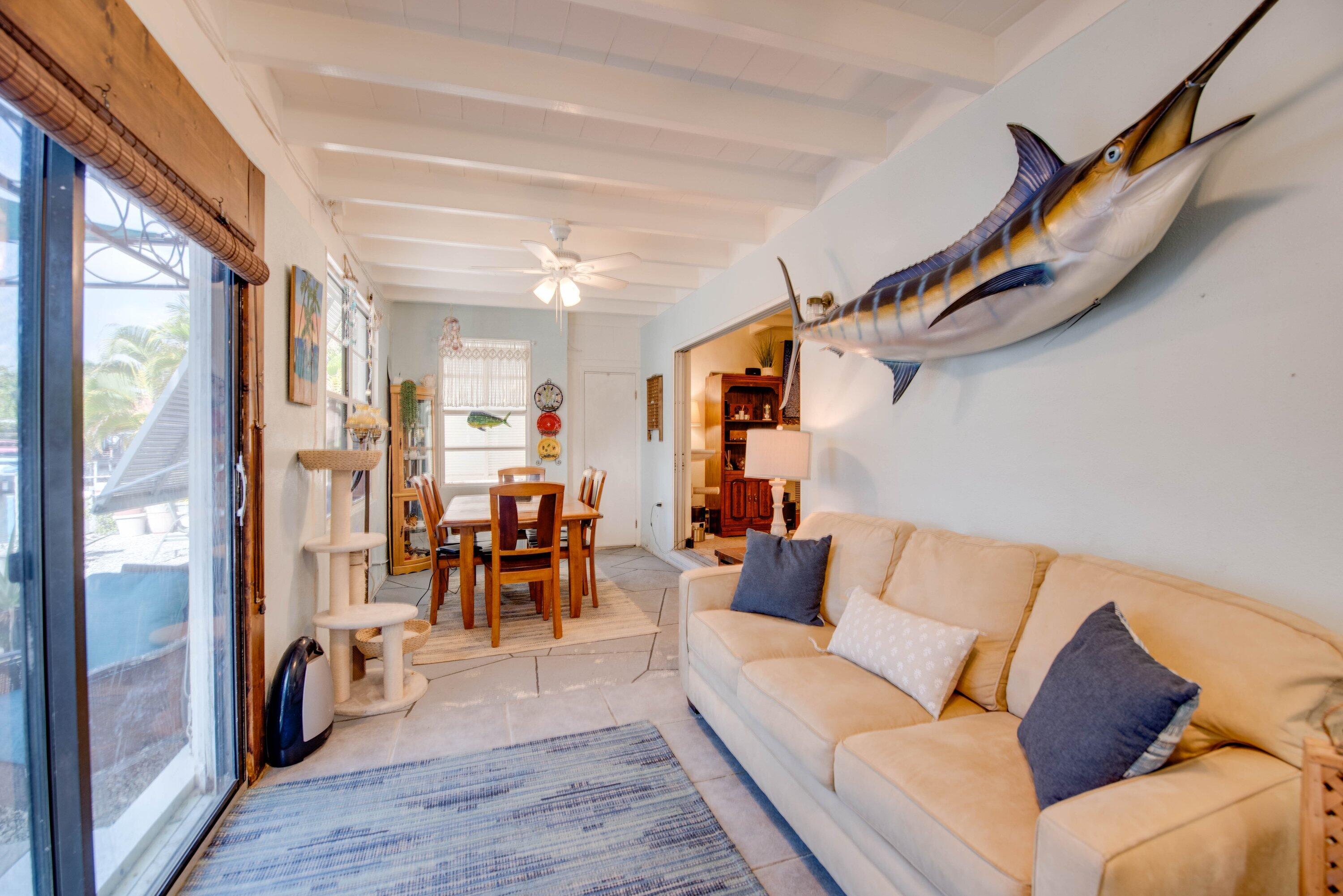360 W Shore Drive Property Photo 8