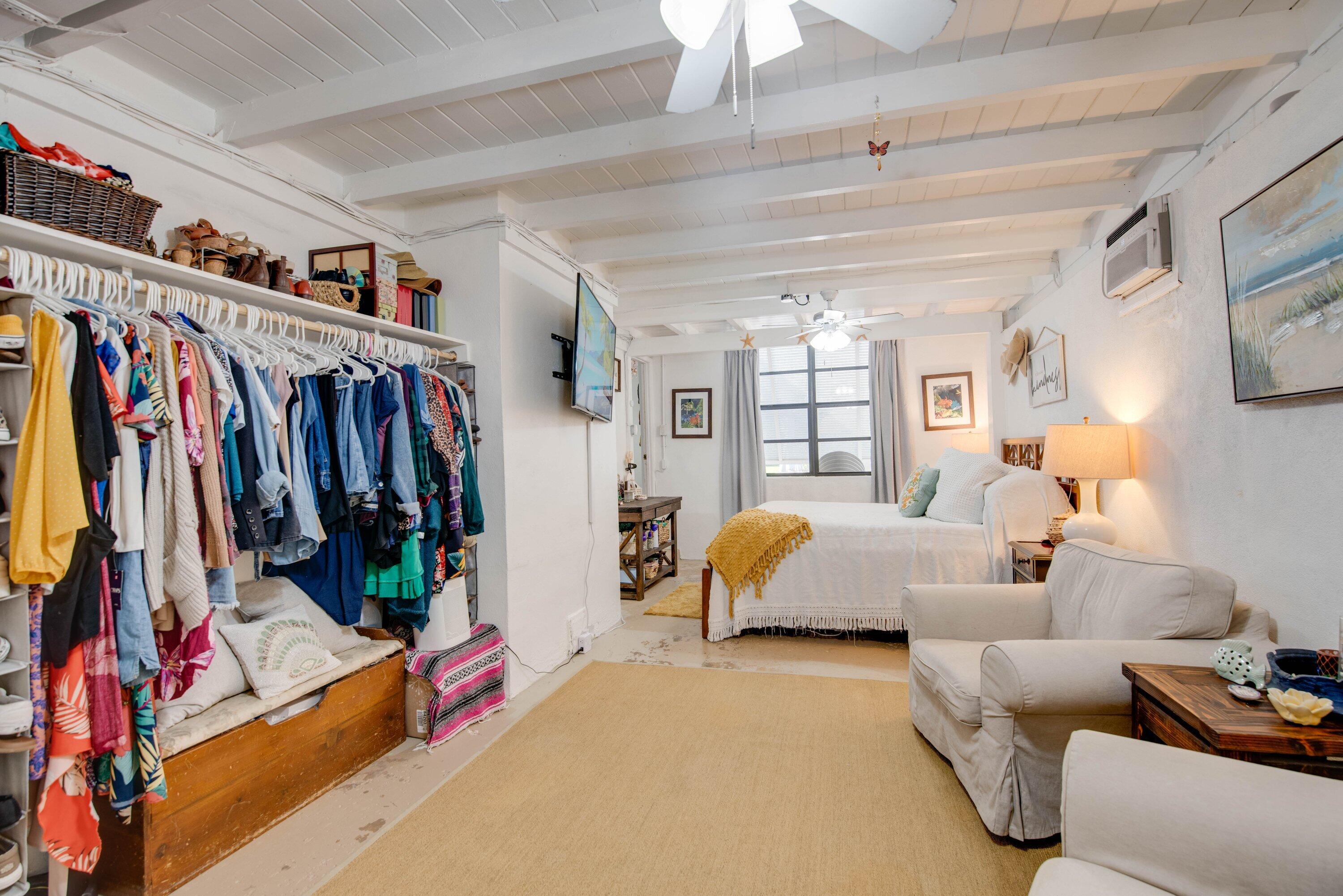 360 W Shore Drive Property Photo 17