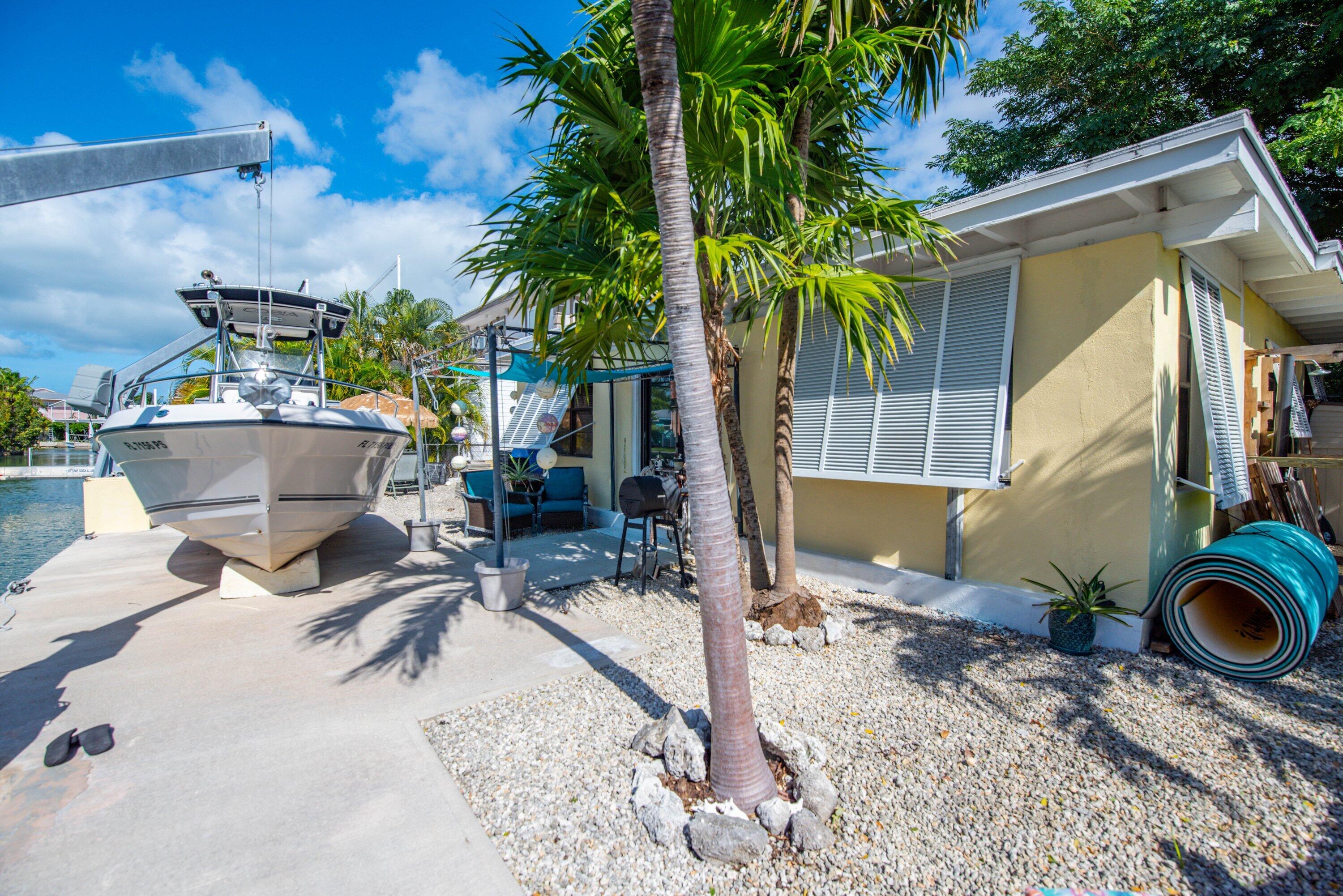 360 W Shore Drive Property Photo 19