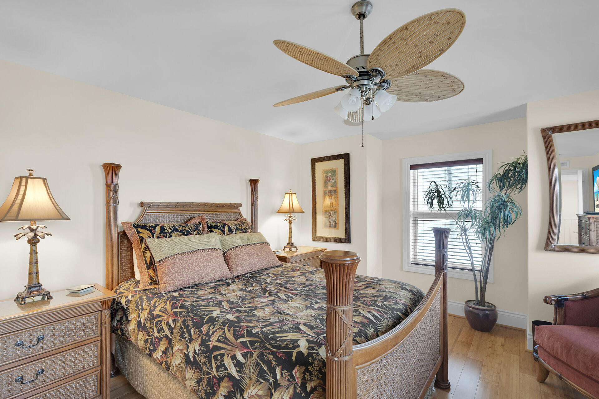 821 W Ocean Drive 3 Property Photo 38