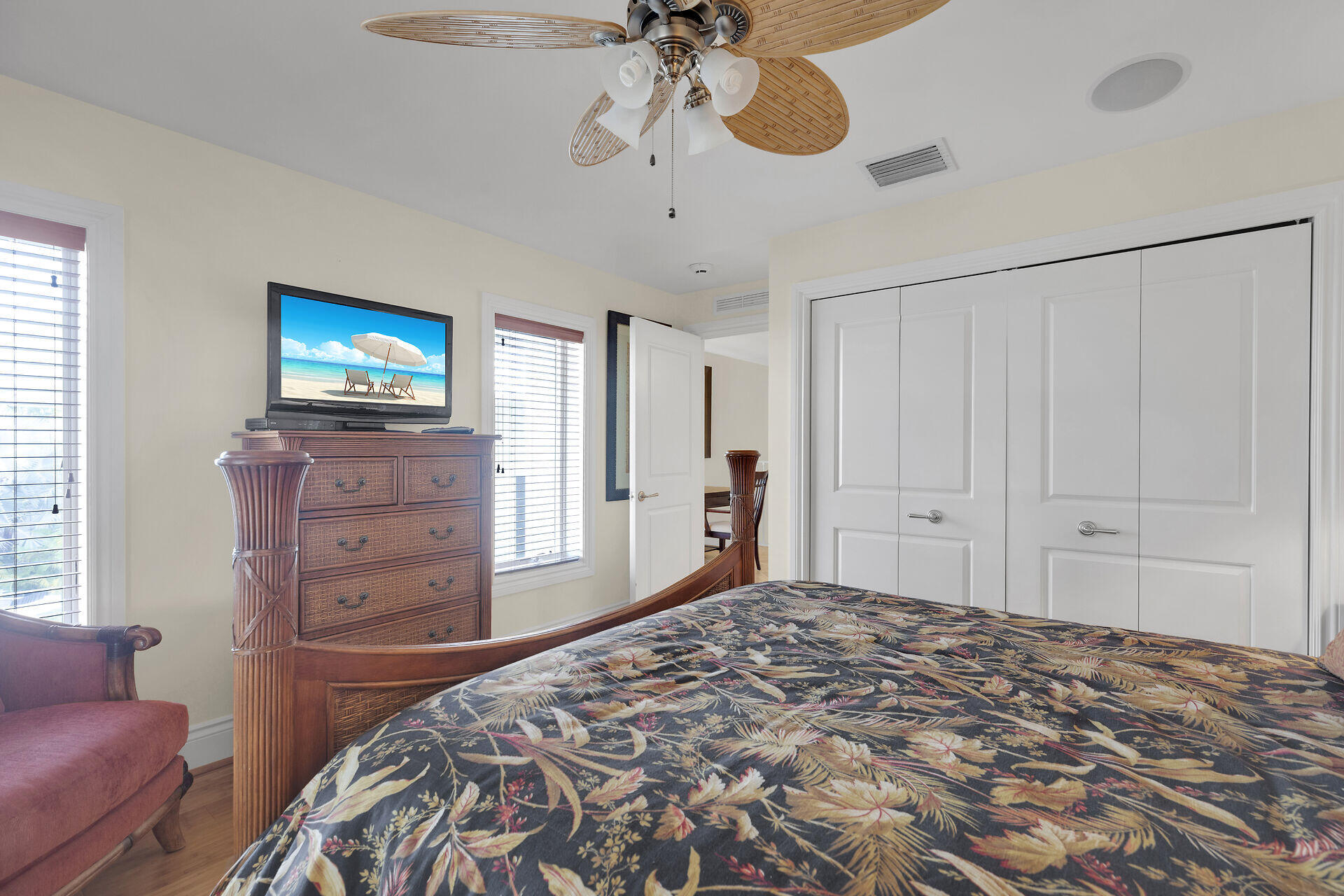 821 W Ocean Drive 3 Property Photo 40