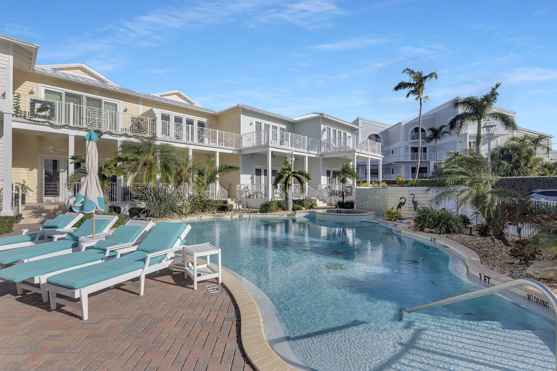 821 W Ocean Drive 3 Property Photo 44